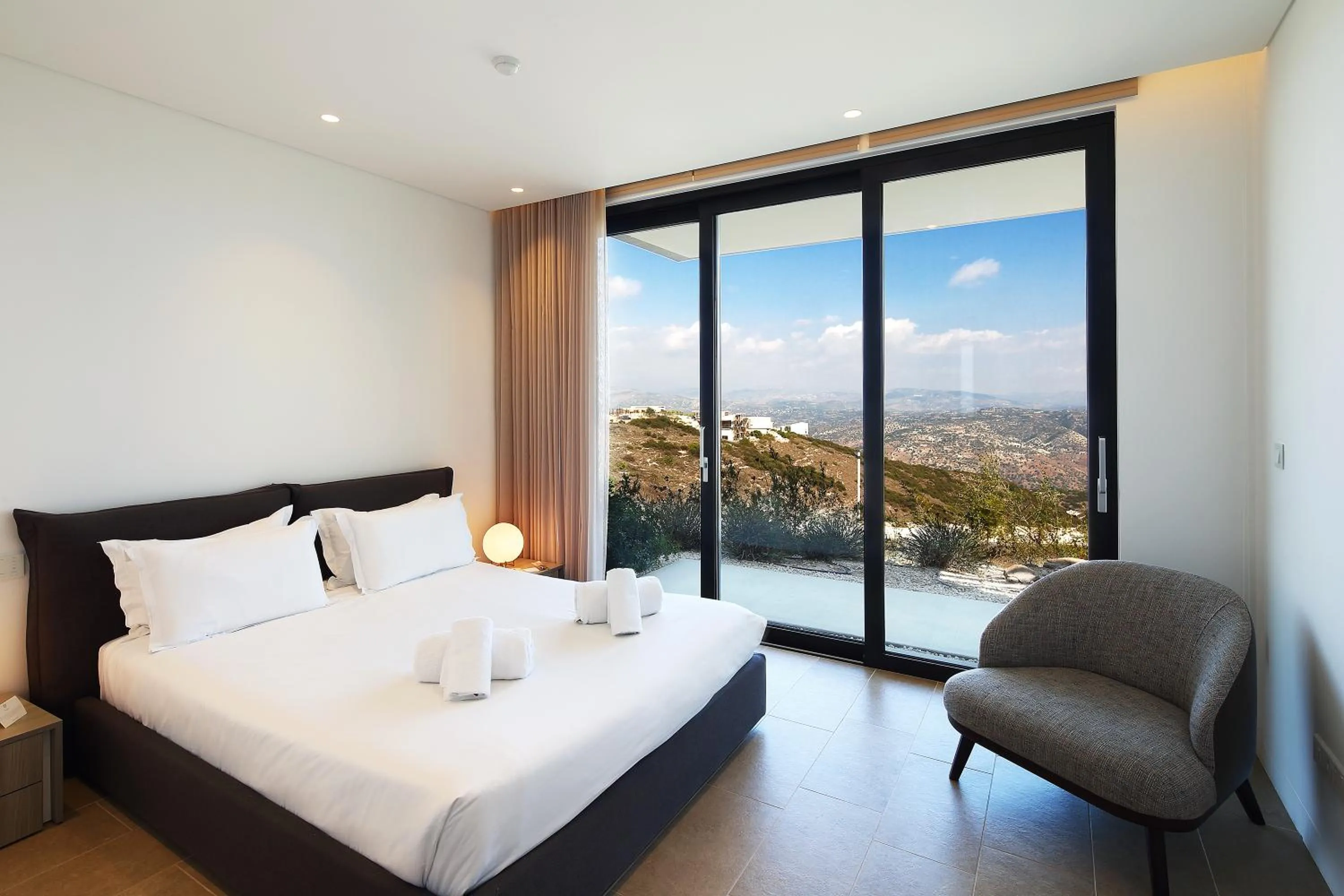 Bedroom, Bed in Minthis Resort