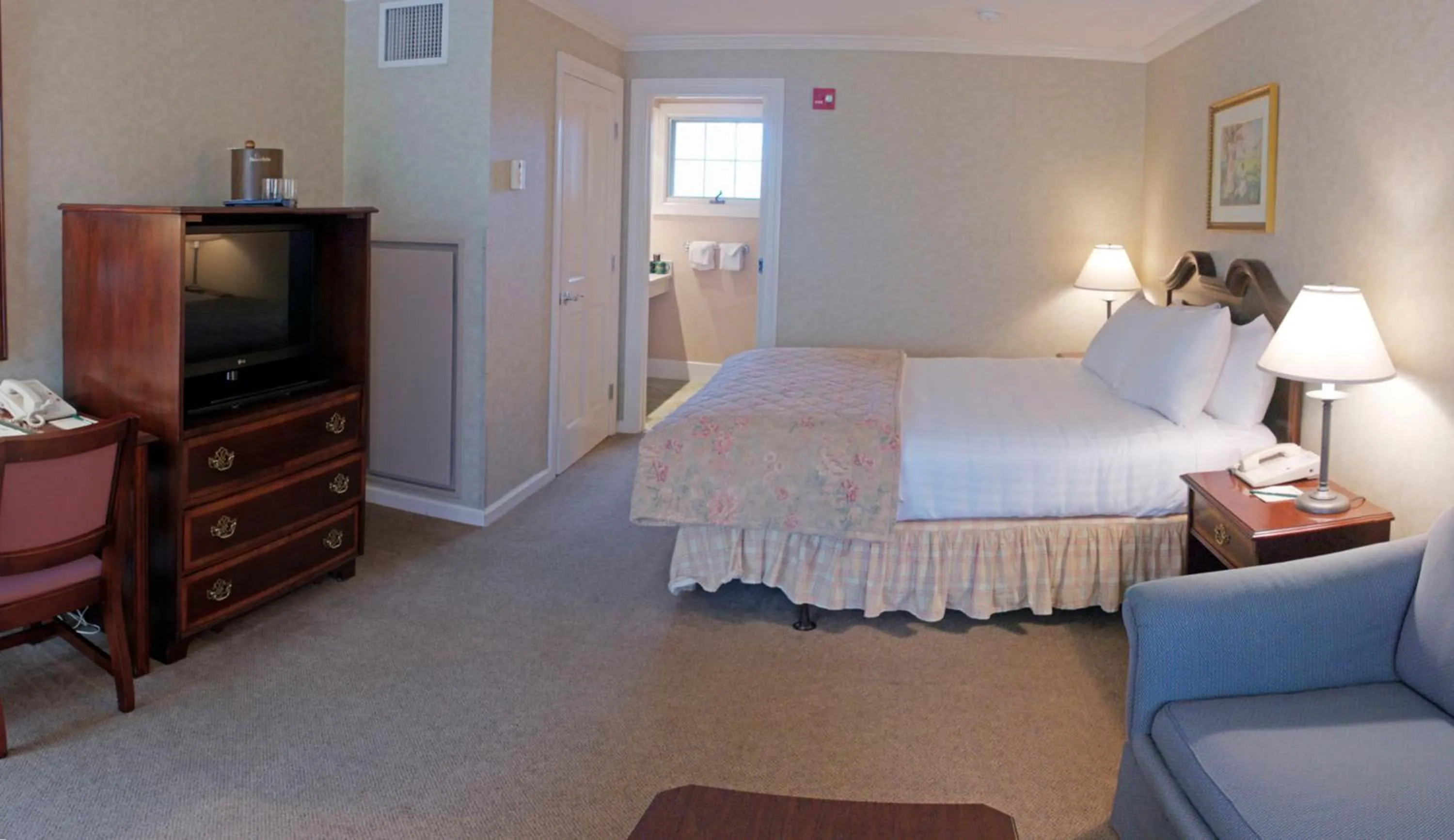 Bed in Stoweflake Mountain Resort & Spa