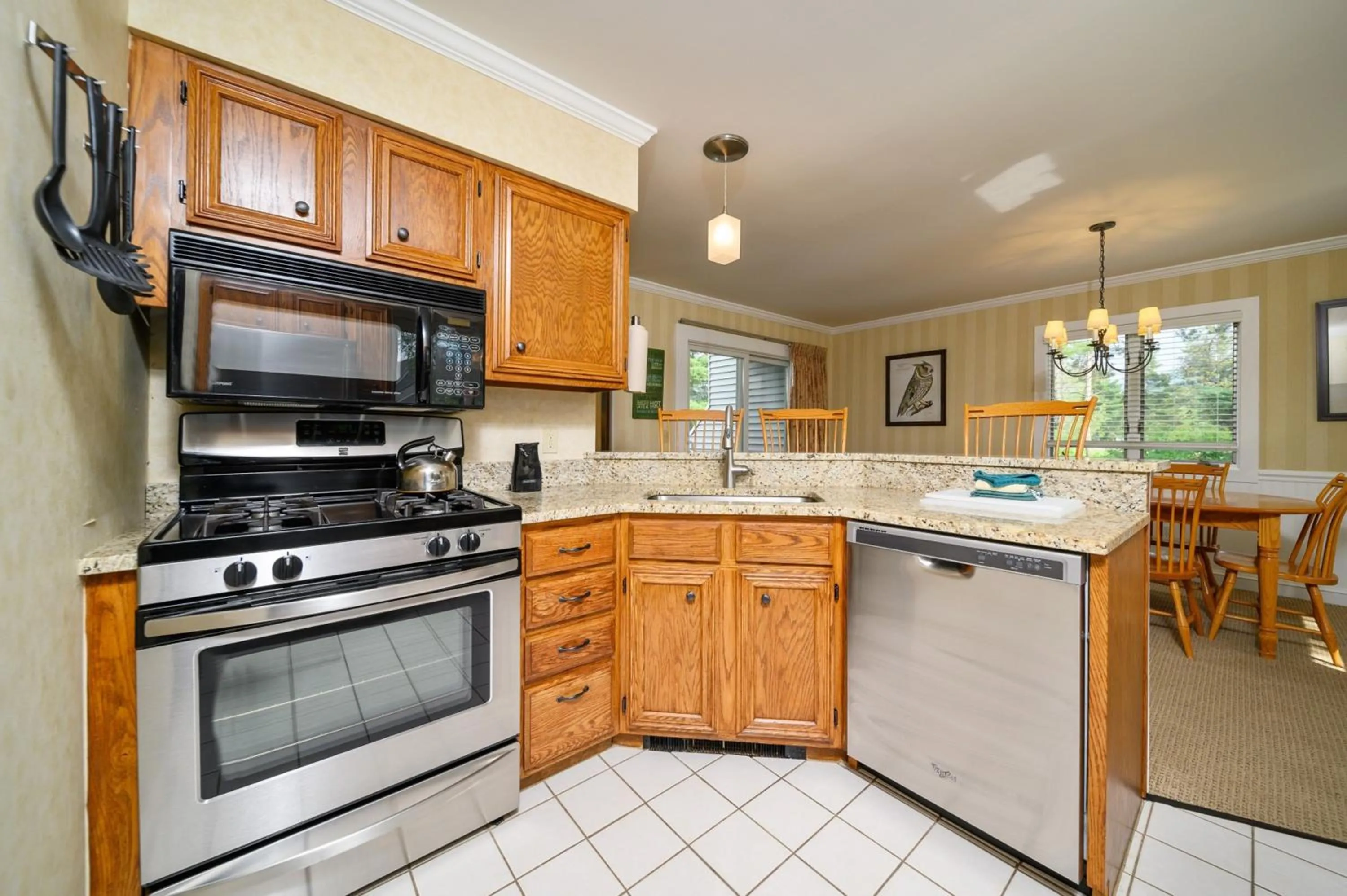 Kitchen or kitchenette in Stoweflake Mountain Resort & Spa