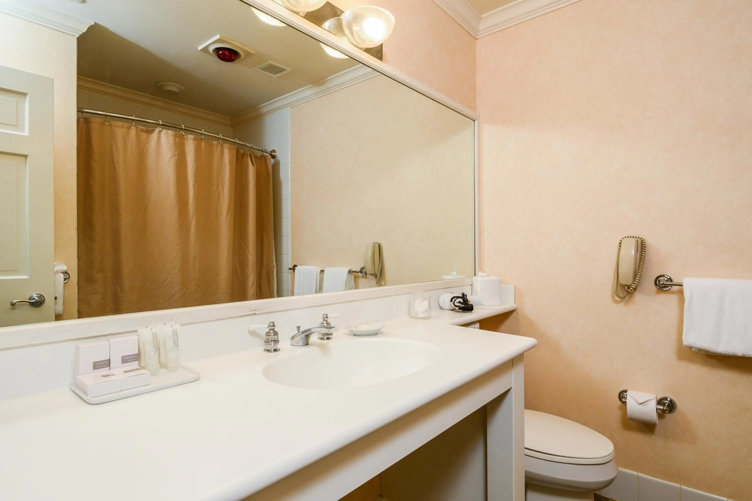 Bathroom in Stoweflake Mountain Resort & Spa