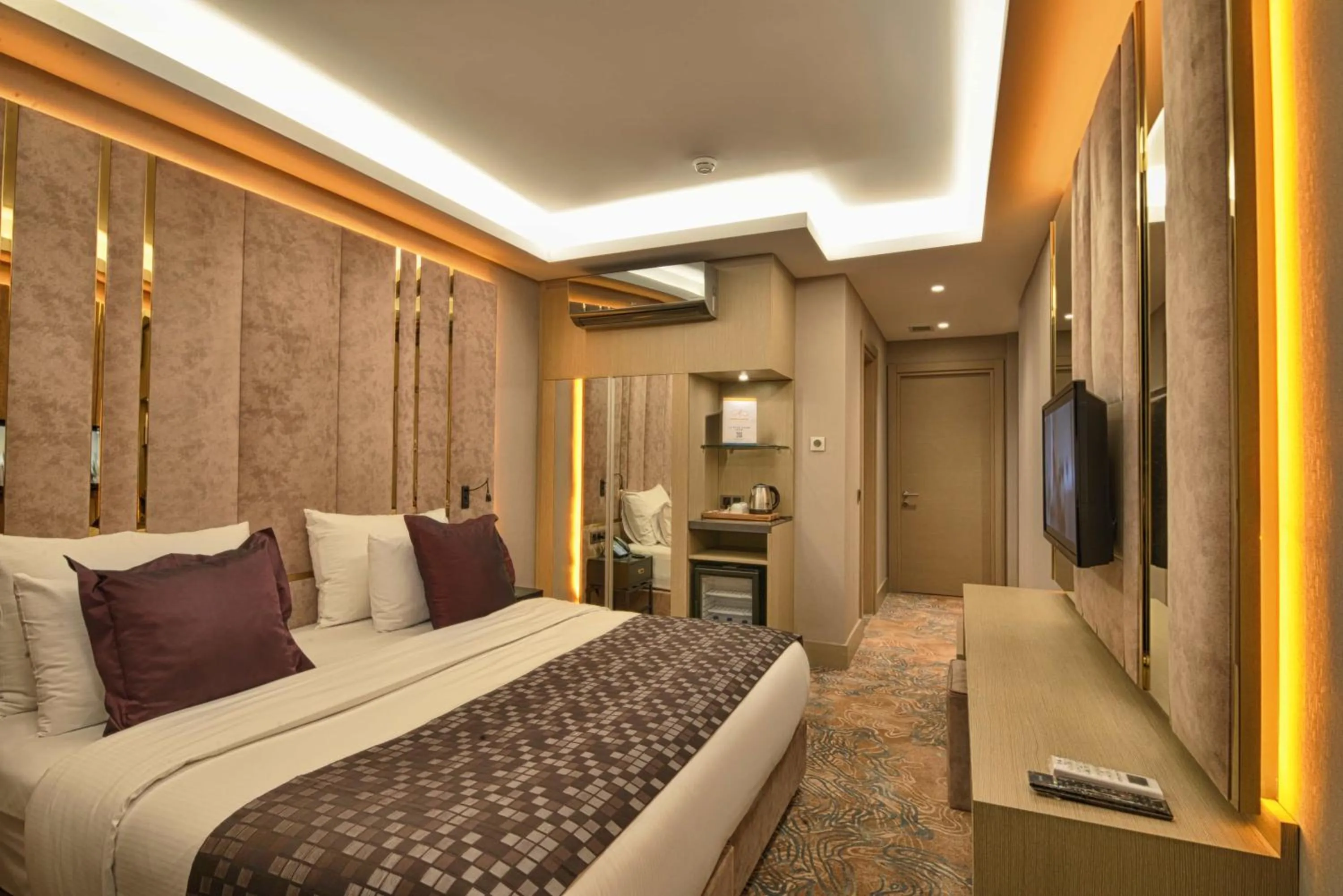 Bed in Best Western Premier Ottoperla Hotel