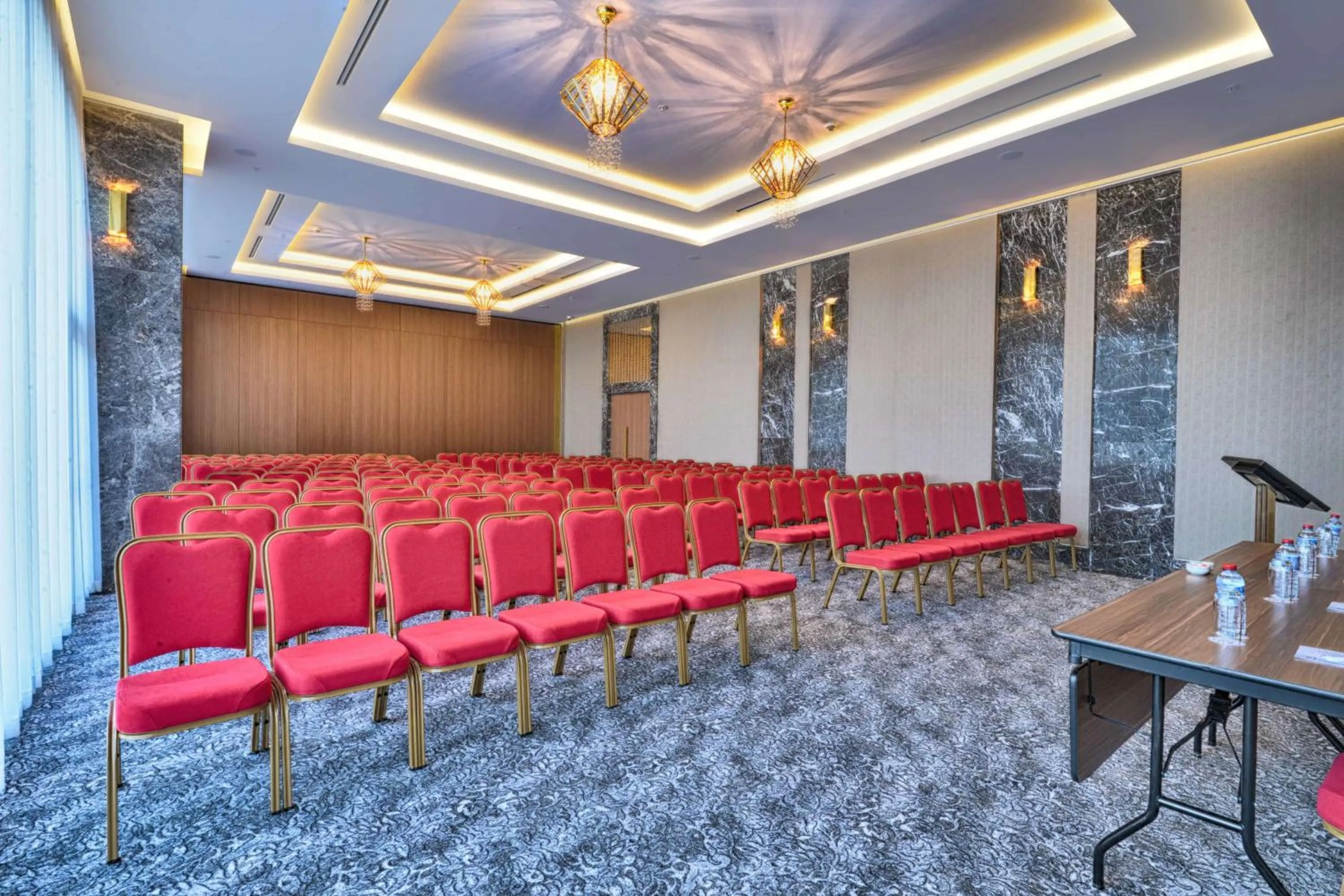 Meeting/conference room in Best Western Premier Ottoperla Hotel