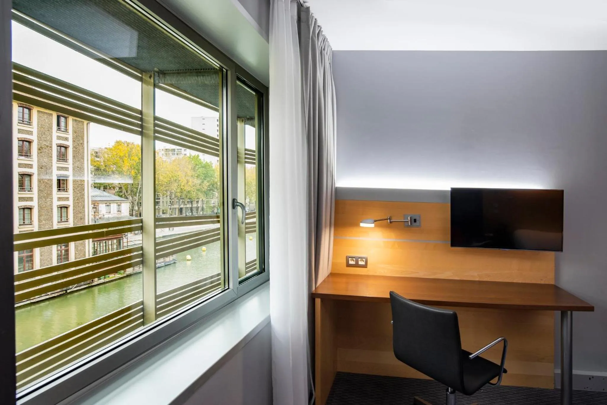 Photo of the whole room in Holiday Inn Express Paris-Canal De La Villette by IHG