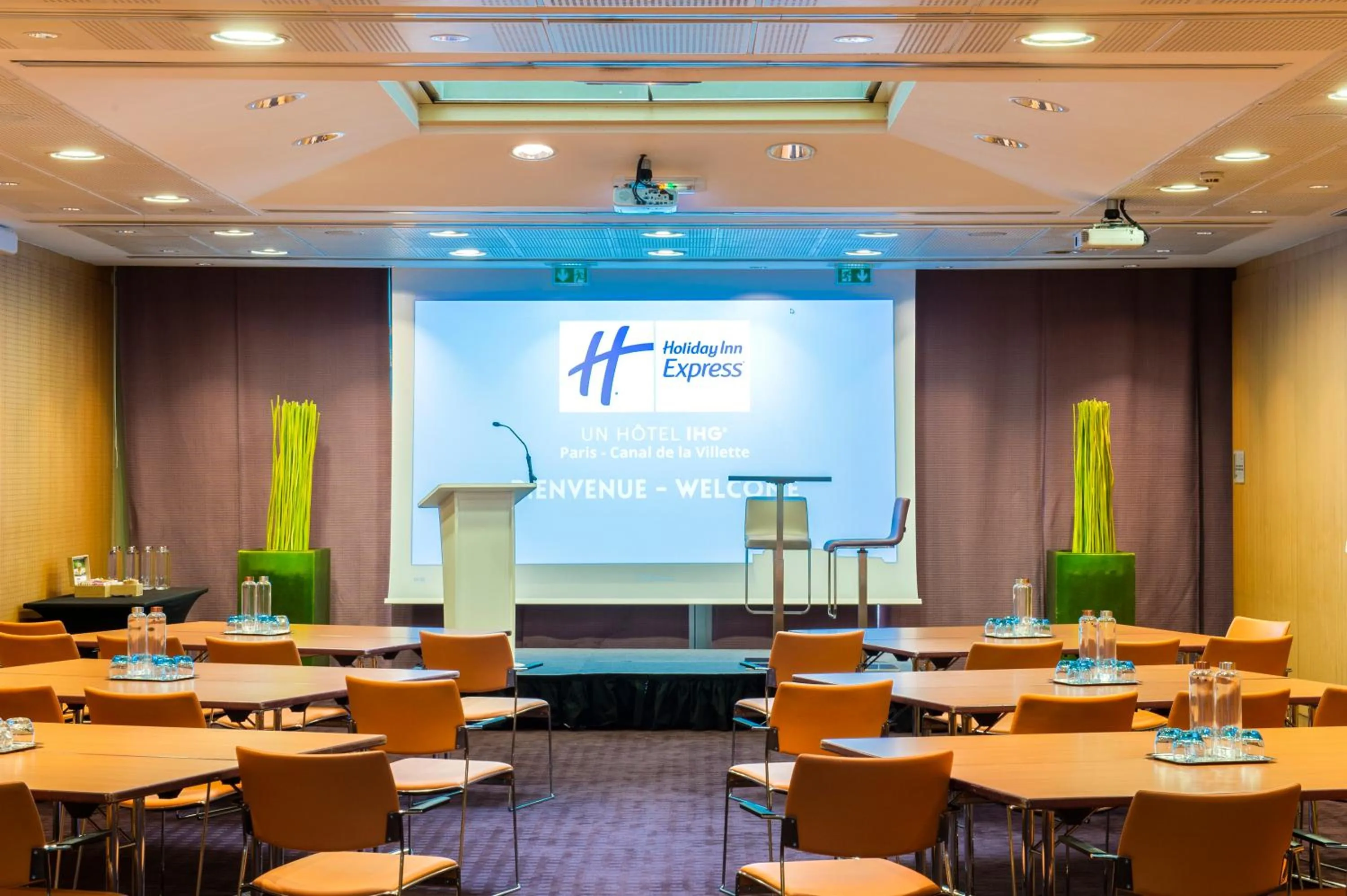 Meeting/conference room in Holiday Inn Express Paris-Canal De La Villette by IHG