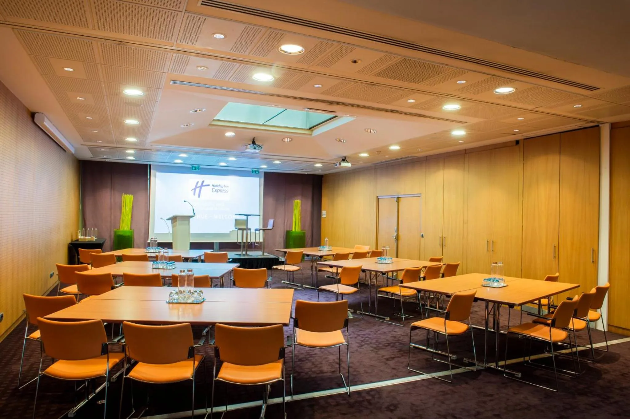 Meeting/conference room in Holiday Inn Express Paris-Canal De La Villette by IHG