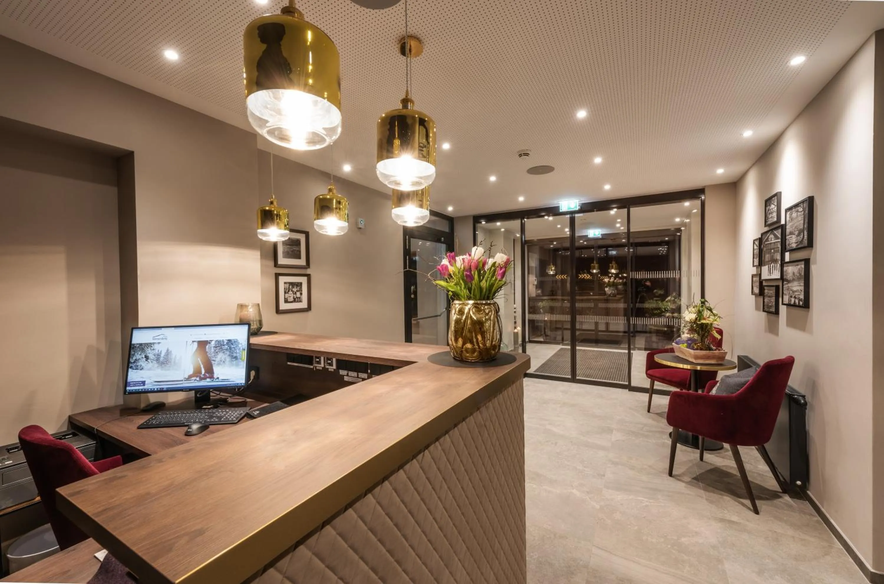 Lobby or reception in Hotel Hennersberg