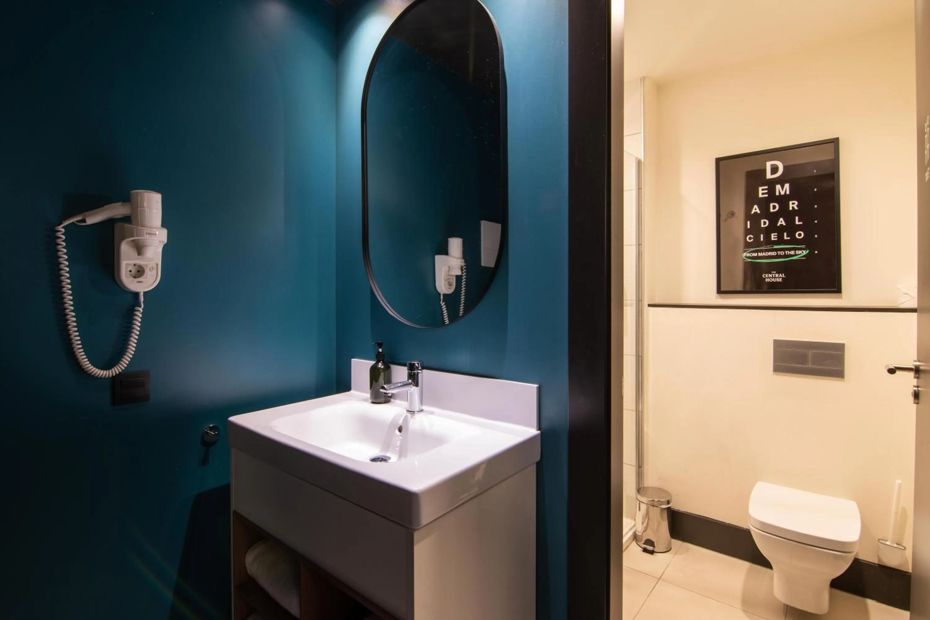 Bathroom in The Central House Madrid Lavapiés