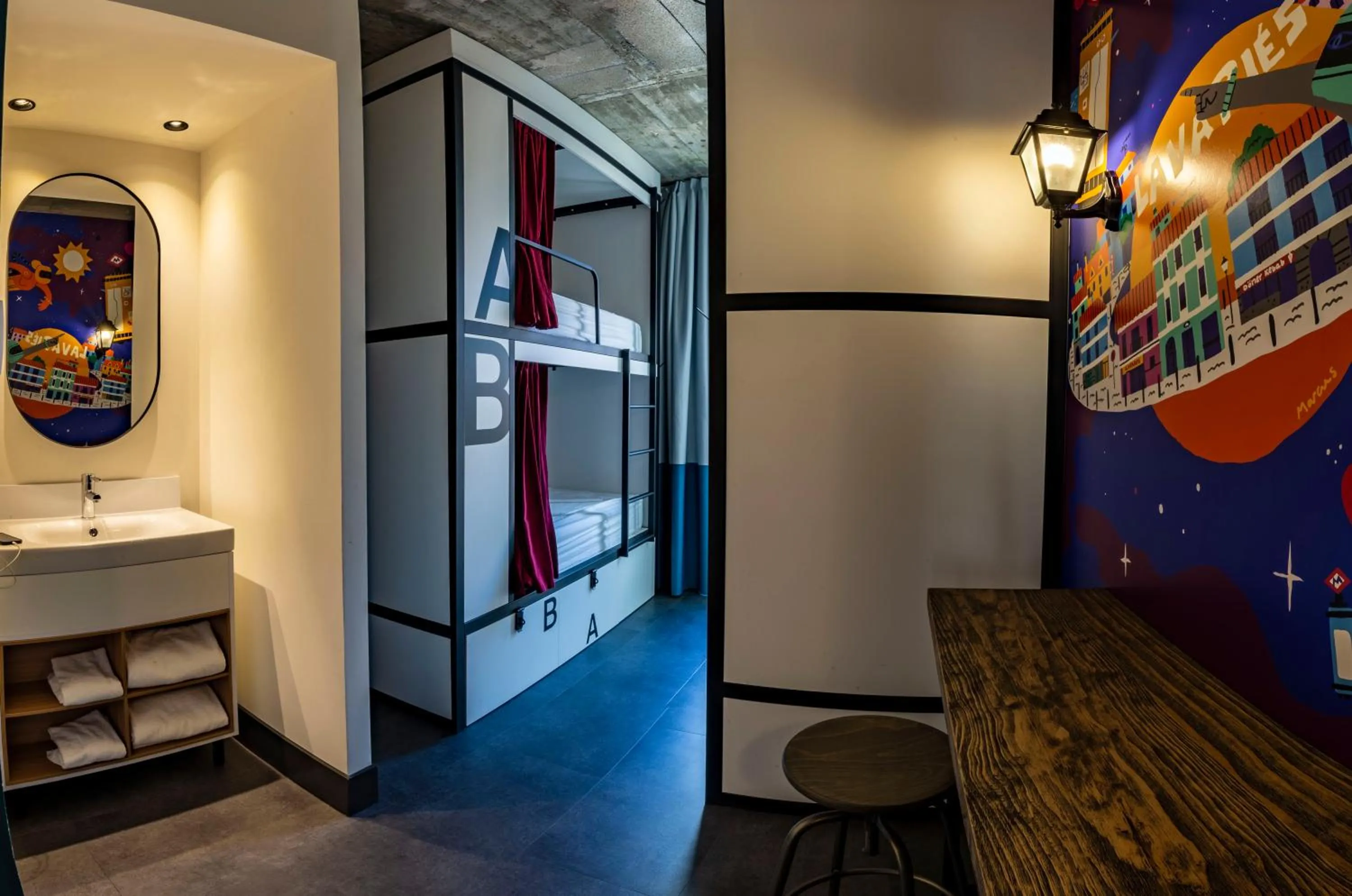 bunk bed in The Central House Madrid Lavapiés