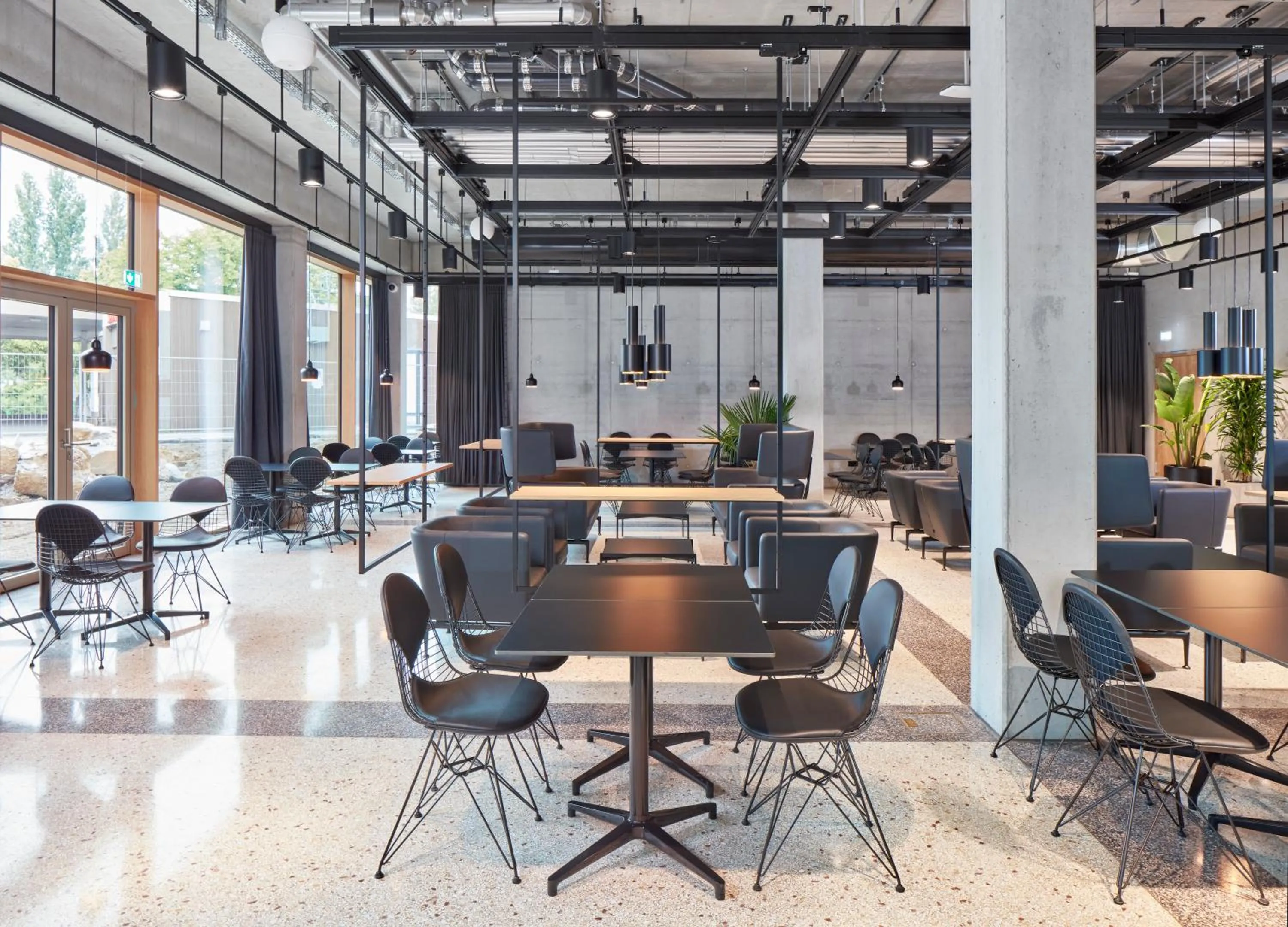 Restaurant/places to eat in aletto Hotel Potsdamer Platz