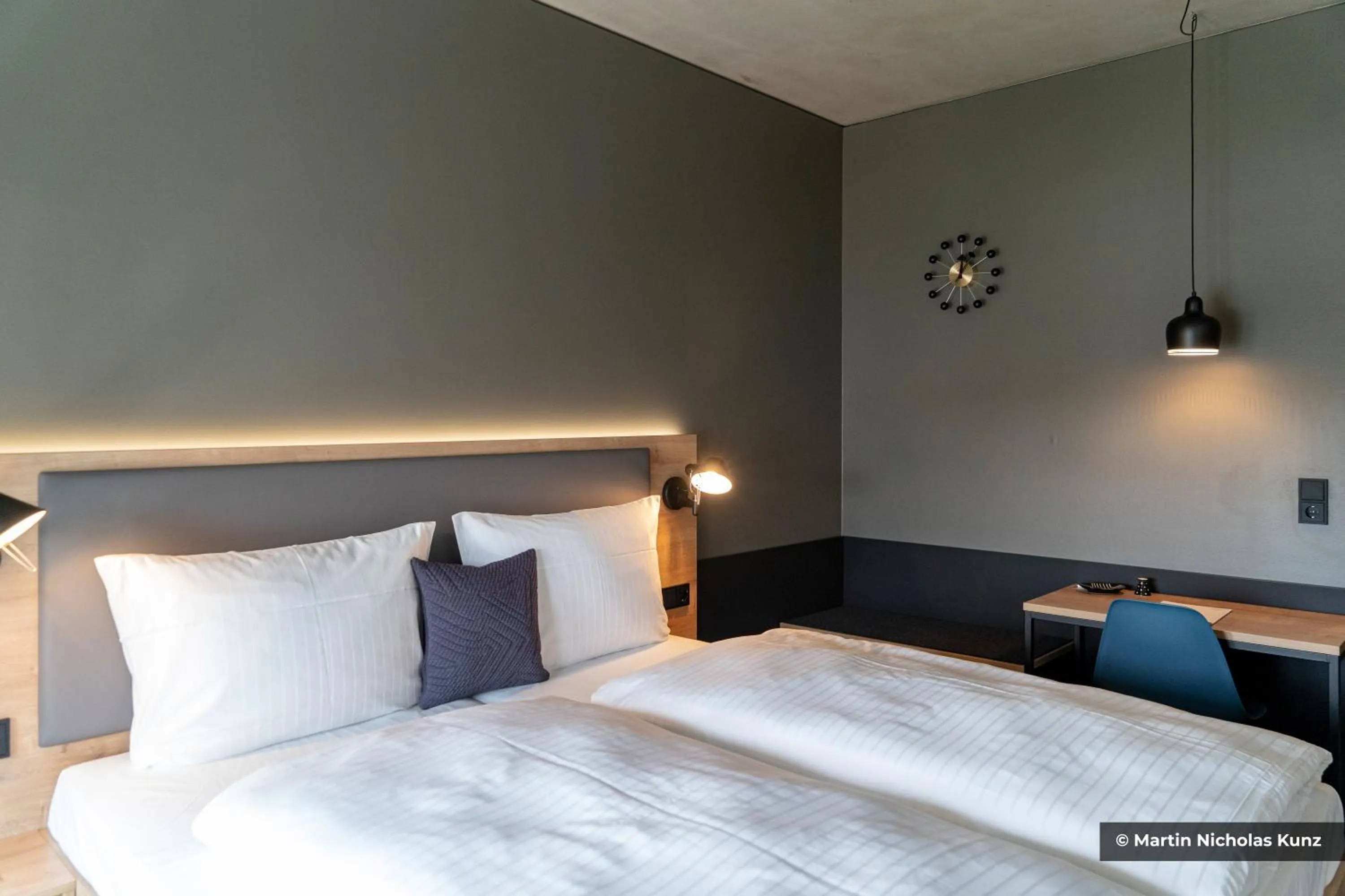 Photo of the whole room, Bed in aletto Hotel Potsdamer Platz