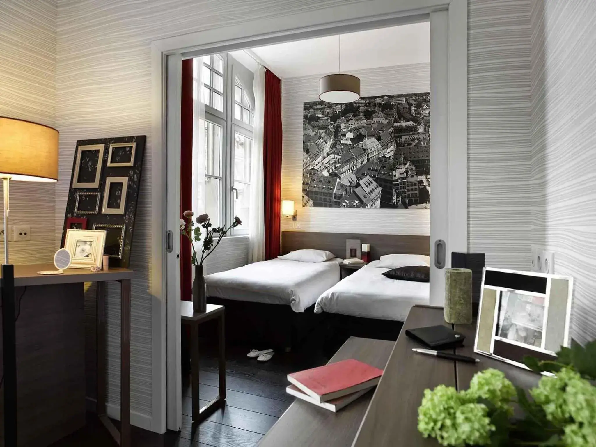 One-Bedroom Apartment (4 Adults) in Aparthotel Adagio Strasbourg Place Kleber One-Bedroom Apartment (4 Adults) in Aparthotel Adagio Strasbourg Place Kleber