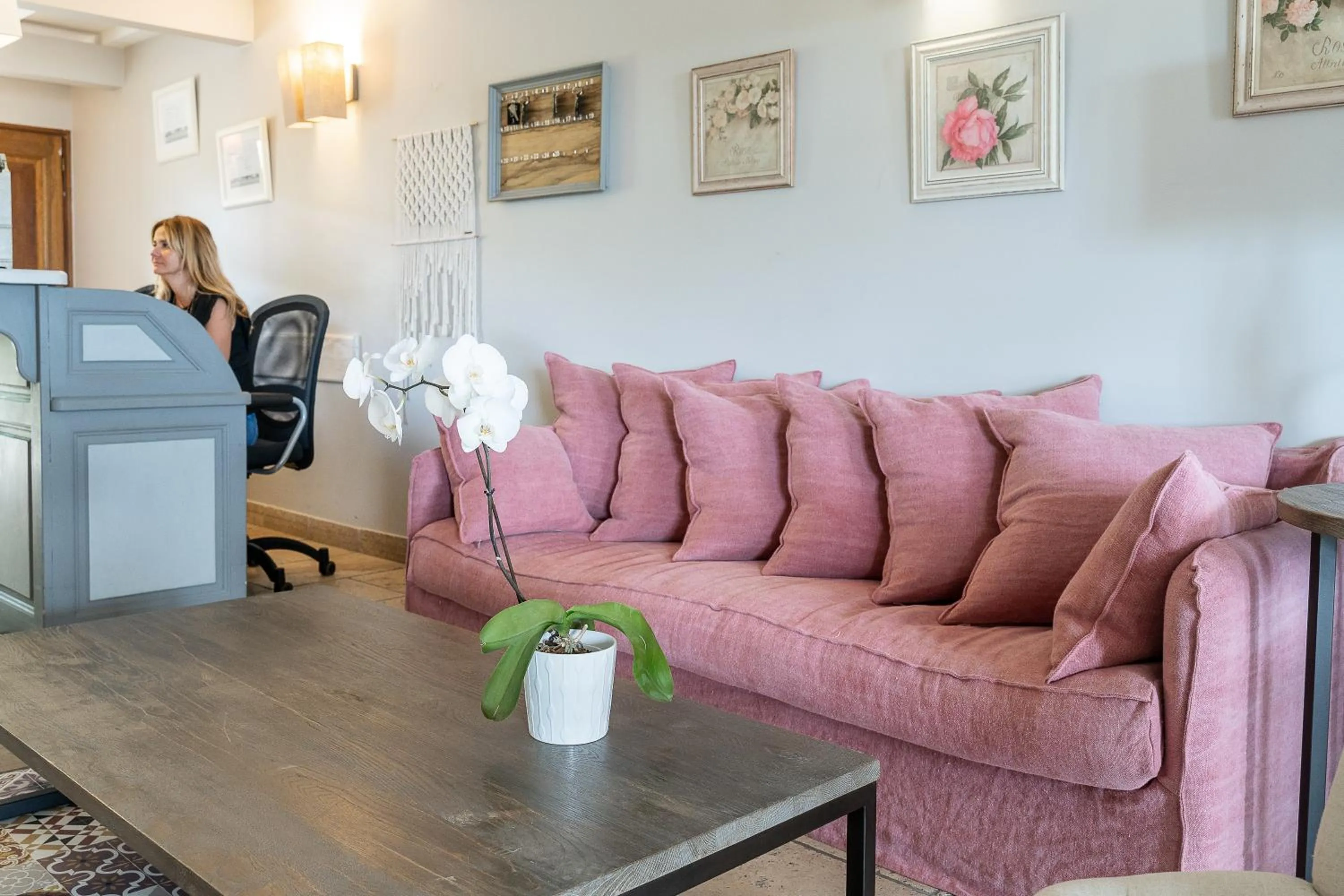 Living room in Hôtel Le Pré Saint Michel