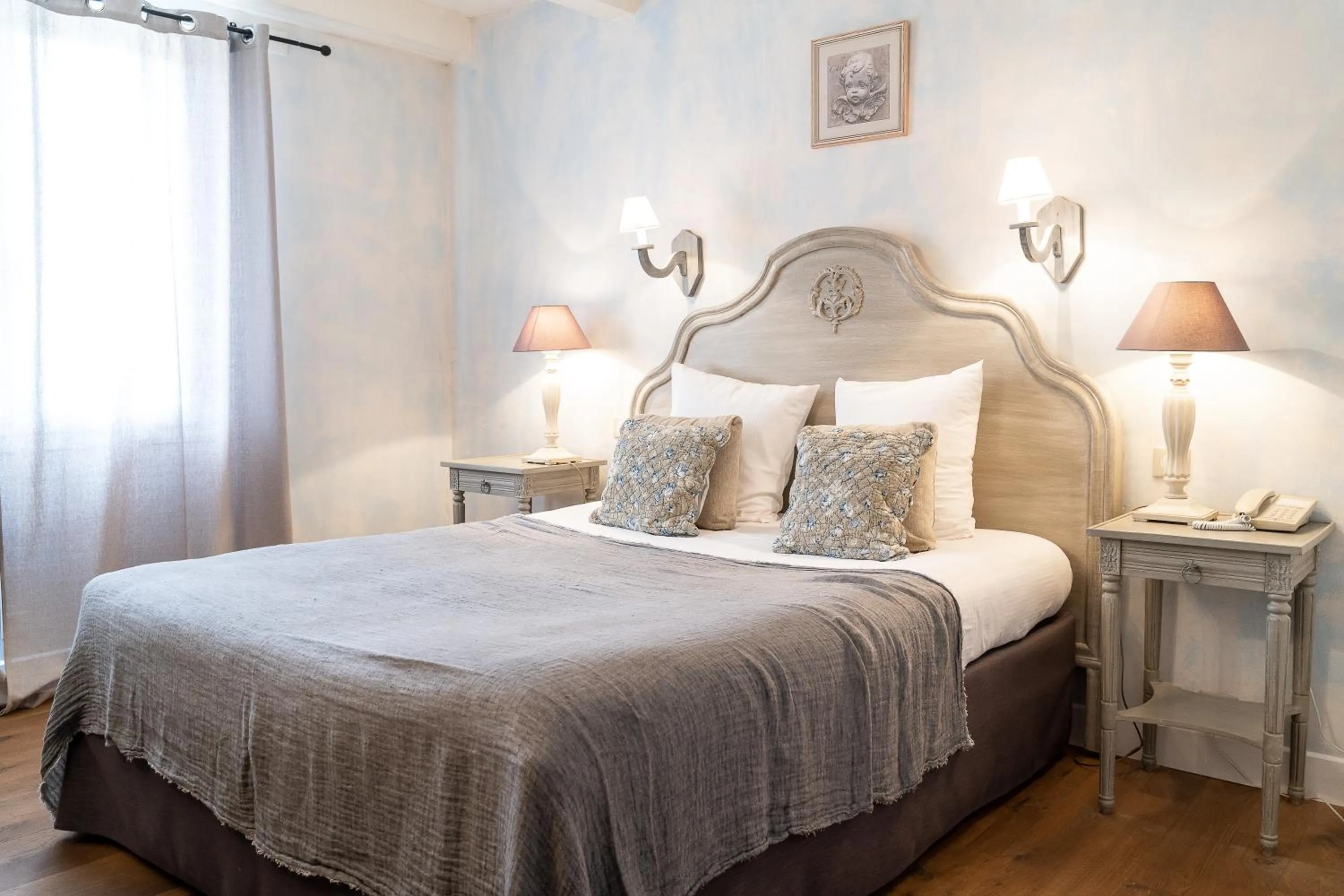 Photo of the whole room, Bed in Hôtel Le Pré Saint Michel