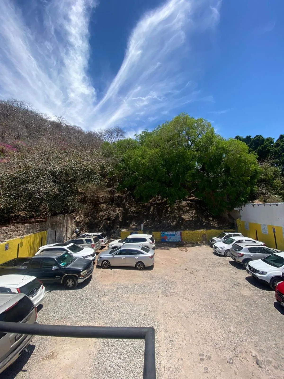 Parking in Plaza Chapala Hotel