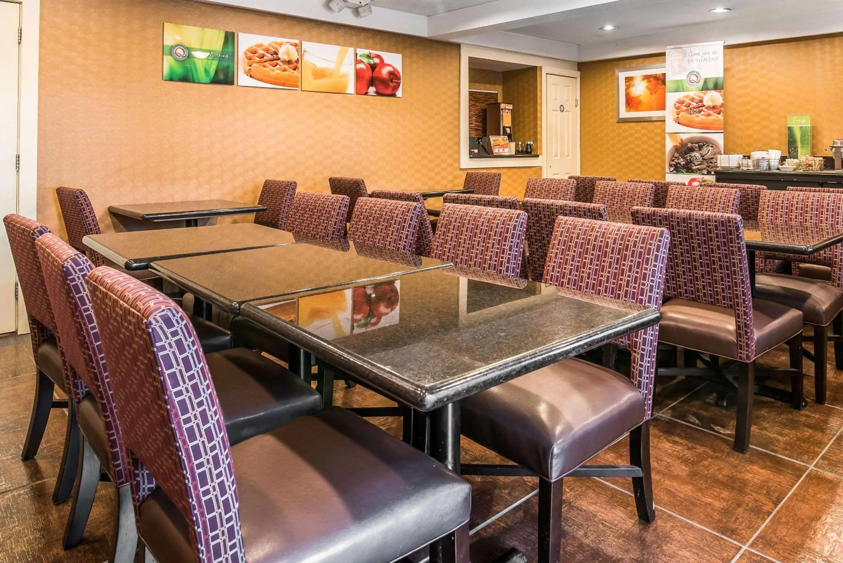 Restaurant/places to eat in Quality Inn Rutland Killington