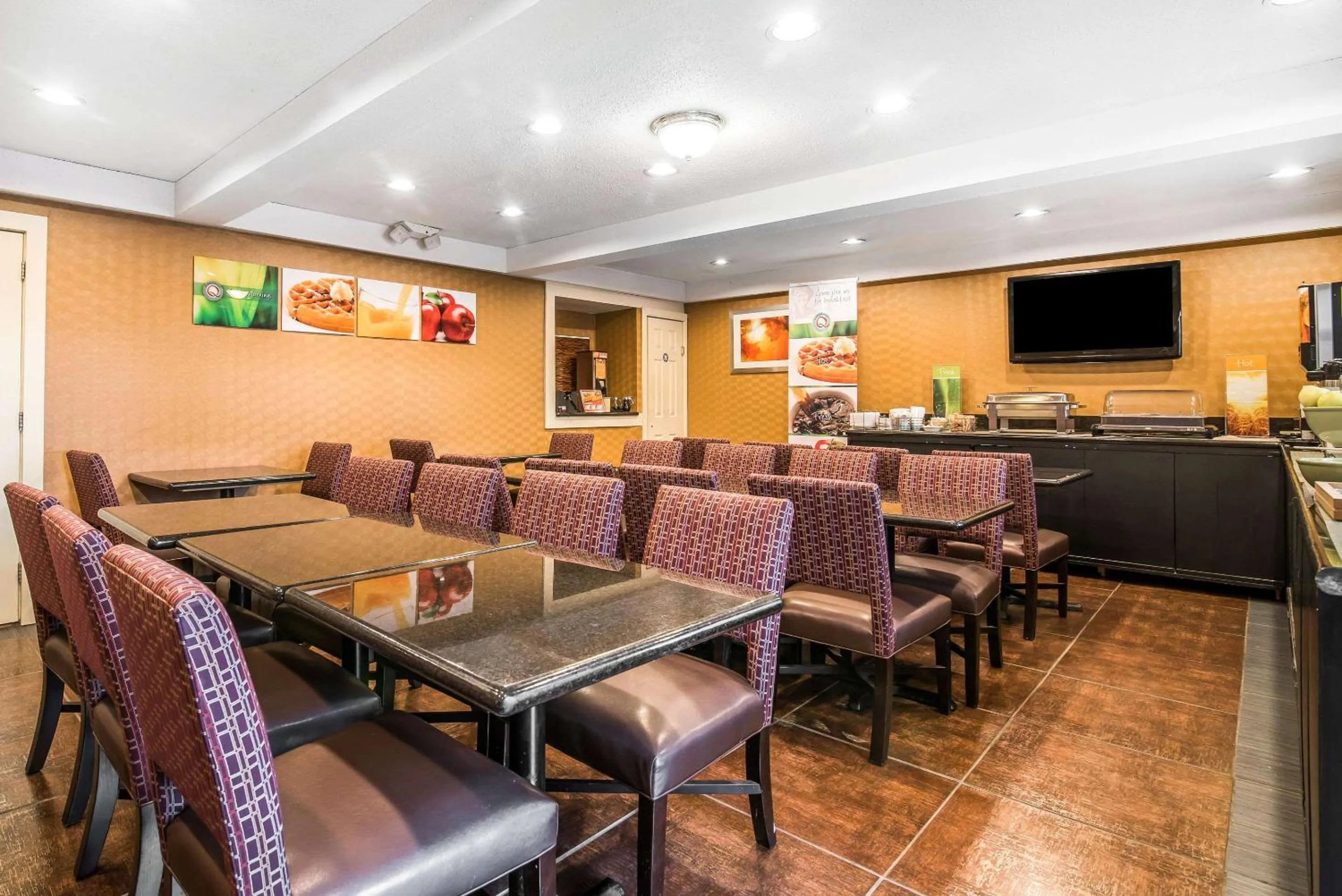 Restaurant/places to eat in Quality Inn Rutland Killington