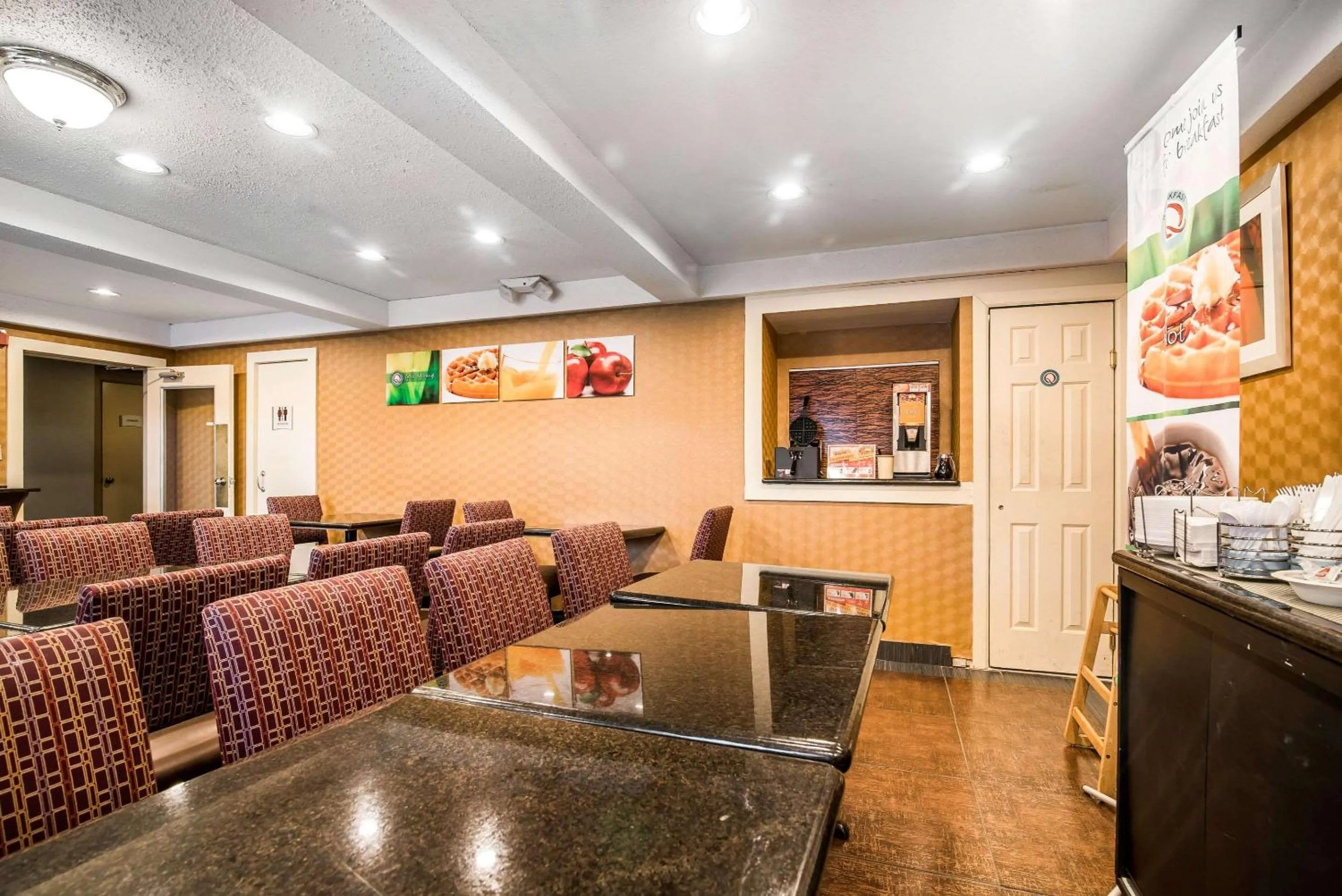 Restaurant/places to eat in Quality Inn Rutland Killington