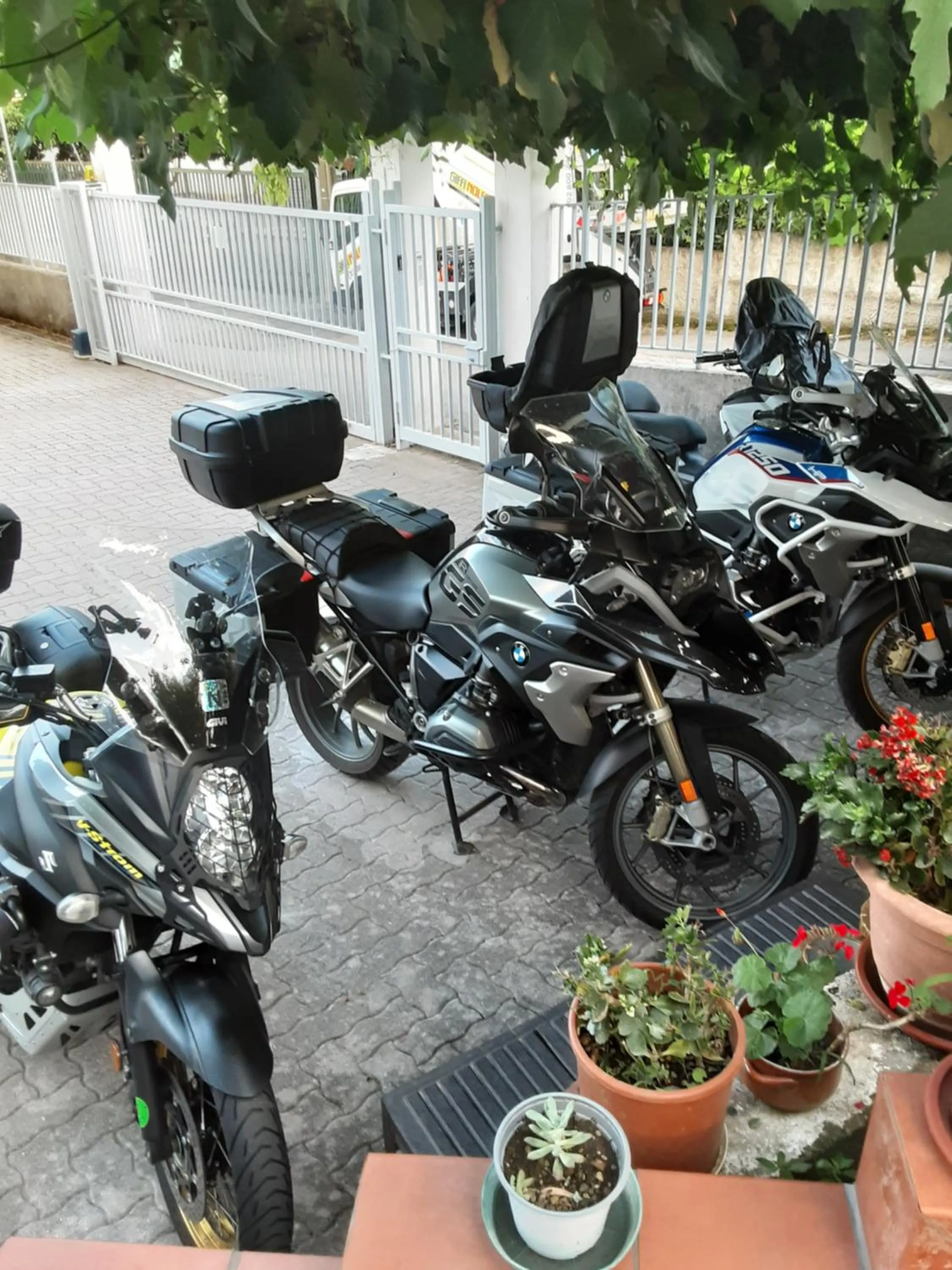 Parking in AceroRosso B&B