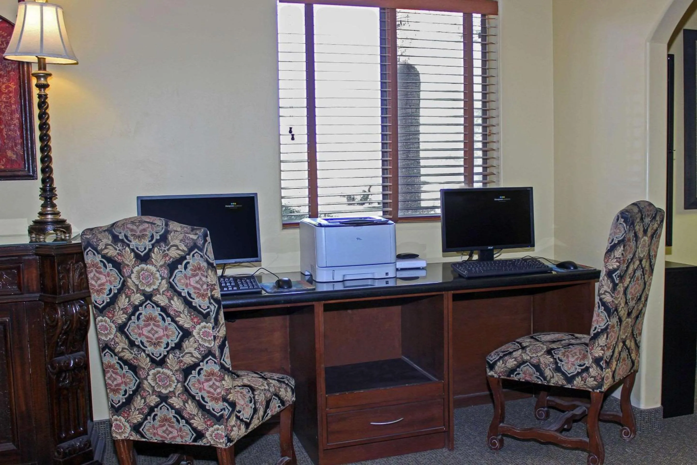 Business facilities in Bluegreen Vacations Cibola Vista Resort and Spa, an Ascend Collection Resort