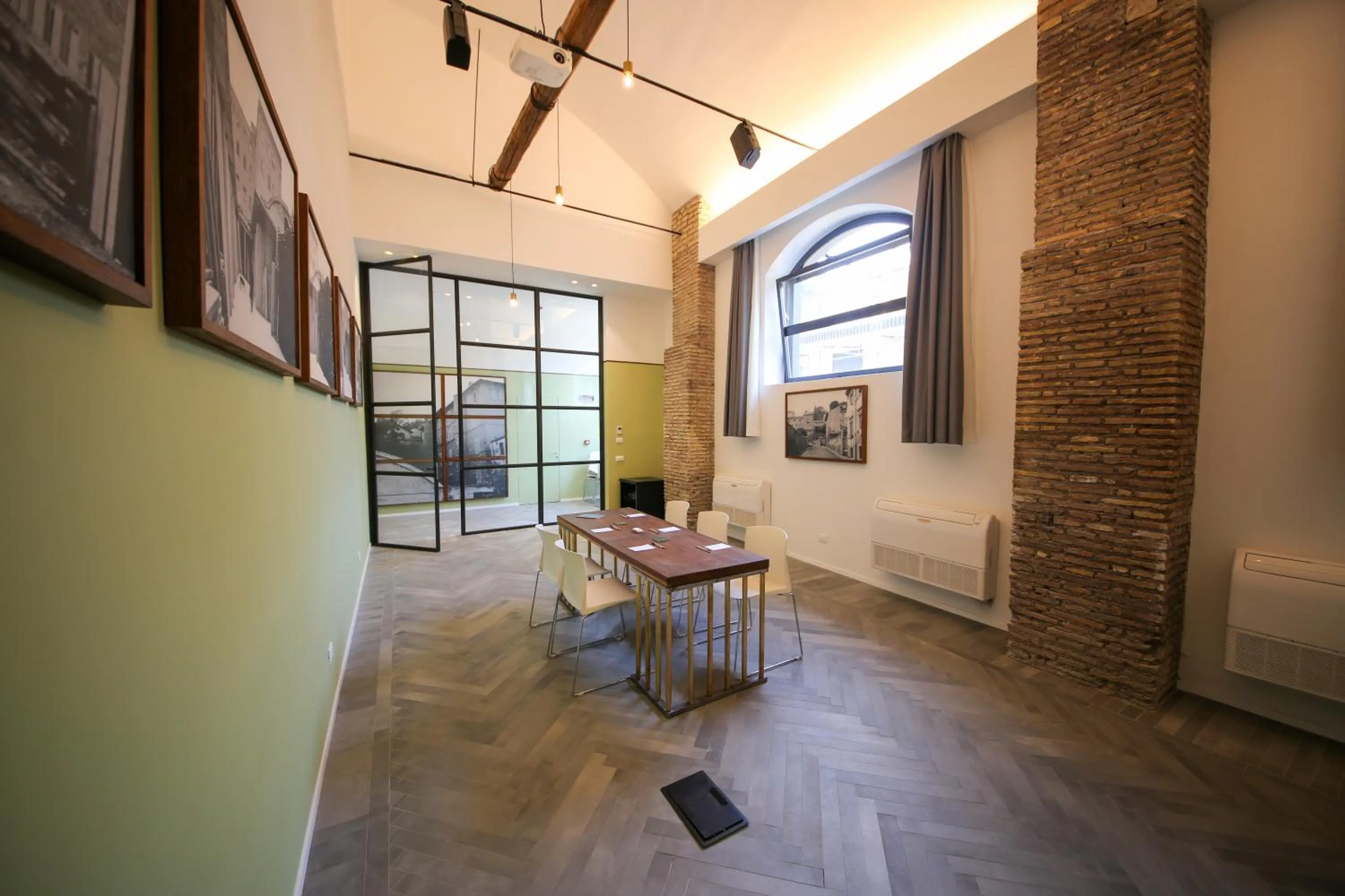 Business facilities in Old Town Home Trastevere