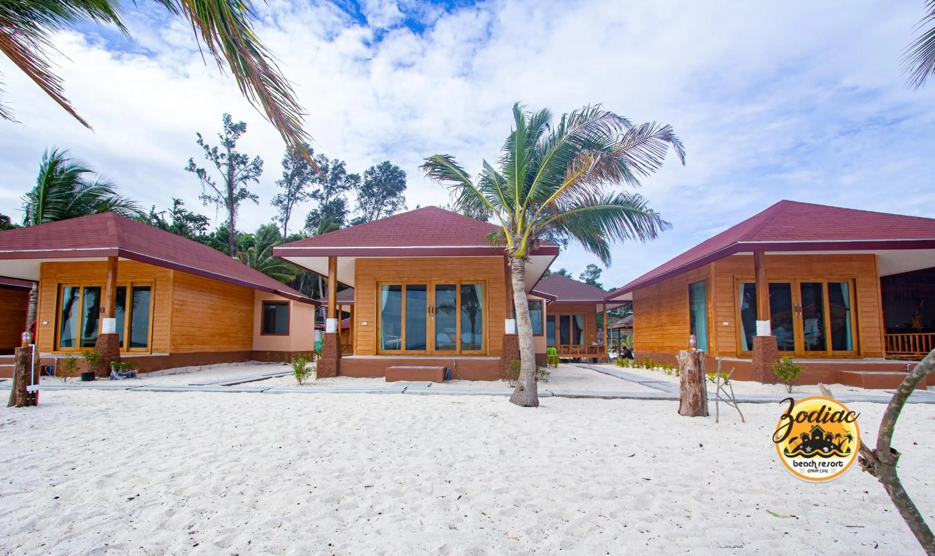 Property building in Zodiac Seesun Resort