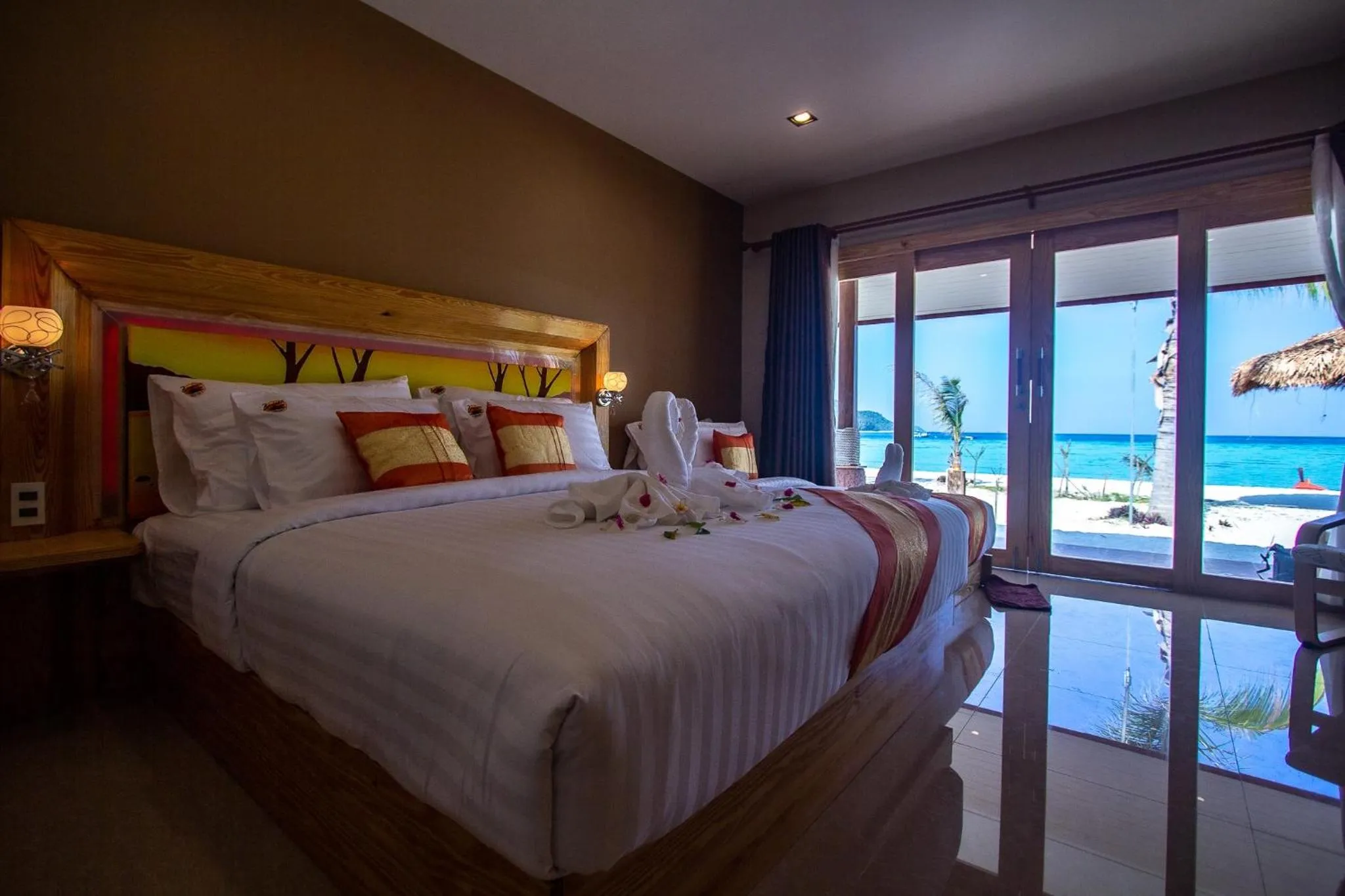 Photo of the whole room, Bed in Zodiac Seesun Resort