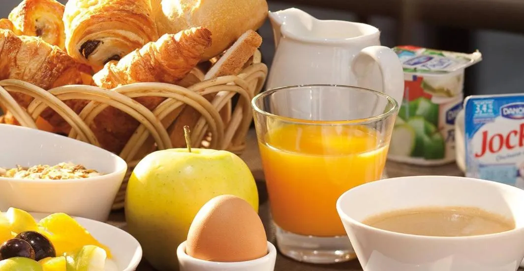 Food and drinks in Hôtel du Parc, Avignon Est, The Originals City,