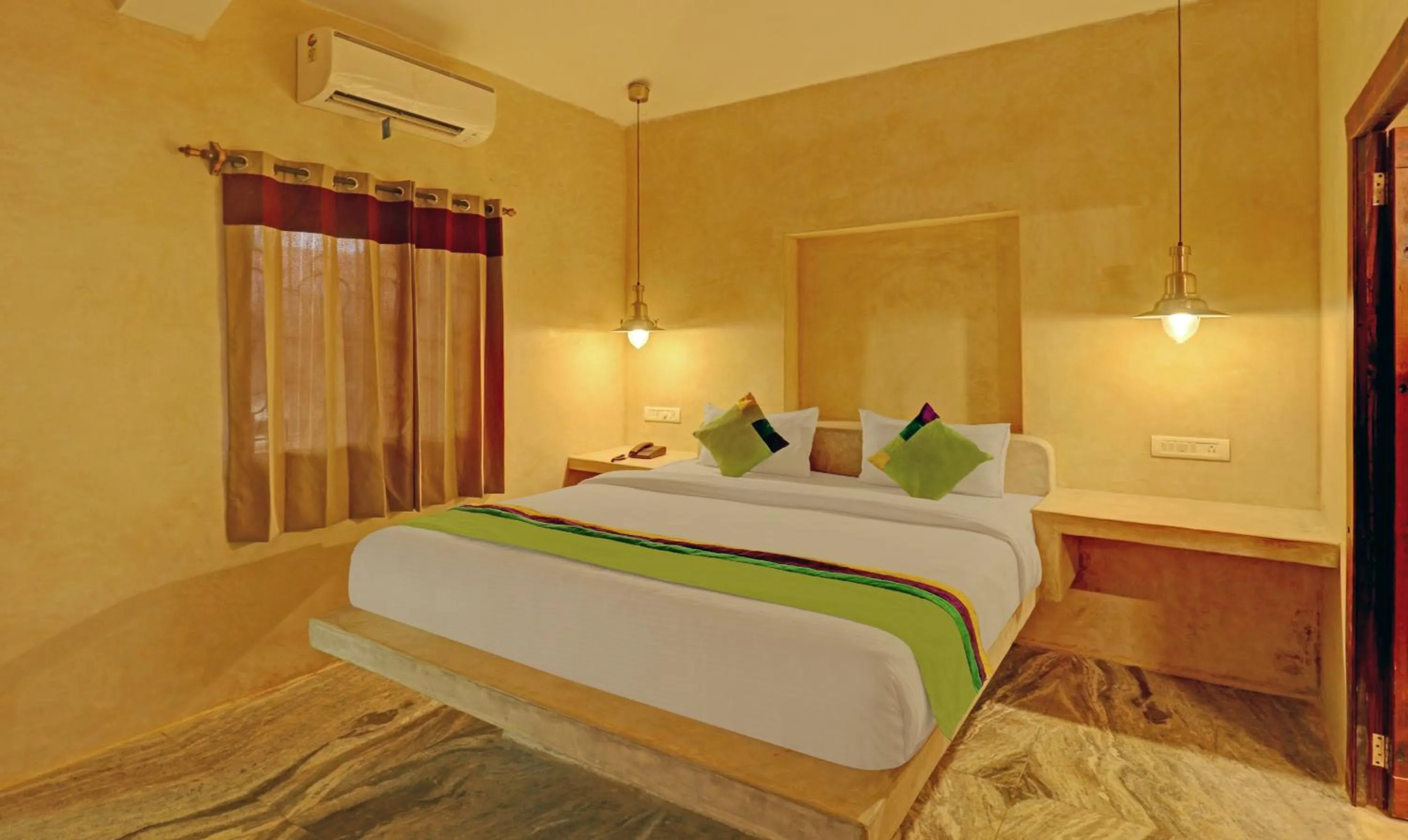 Bedroom, Bed in Treebo Morjim Banyan Resort