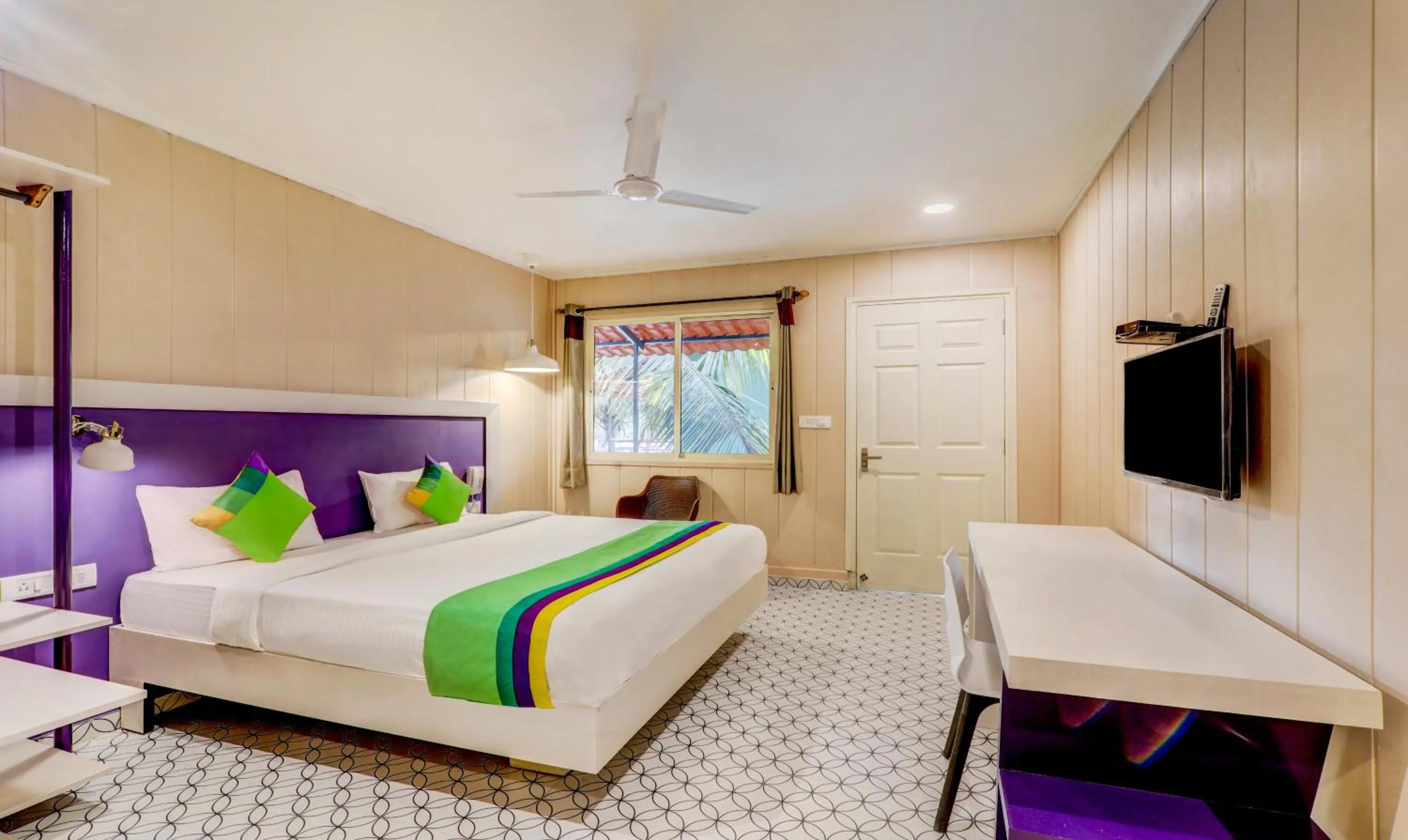 Bedroom, Bed in Treebo Morjim Banyan Resort