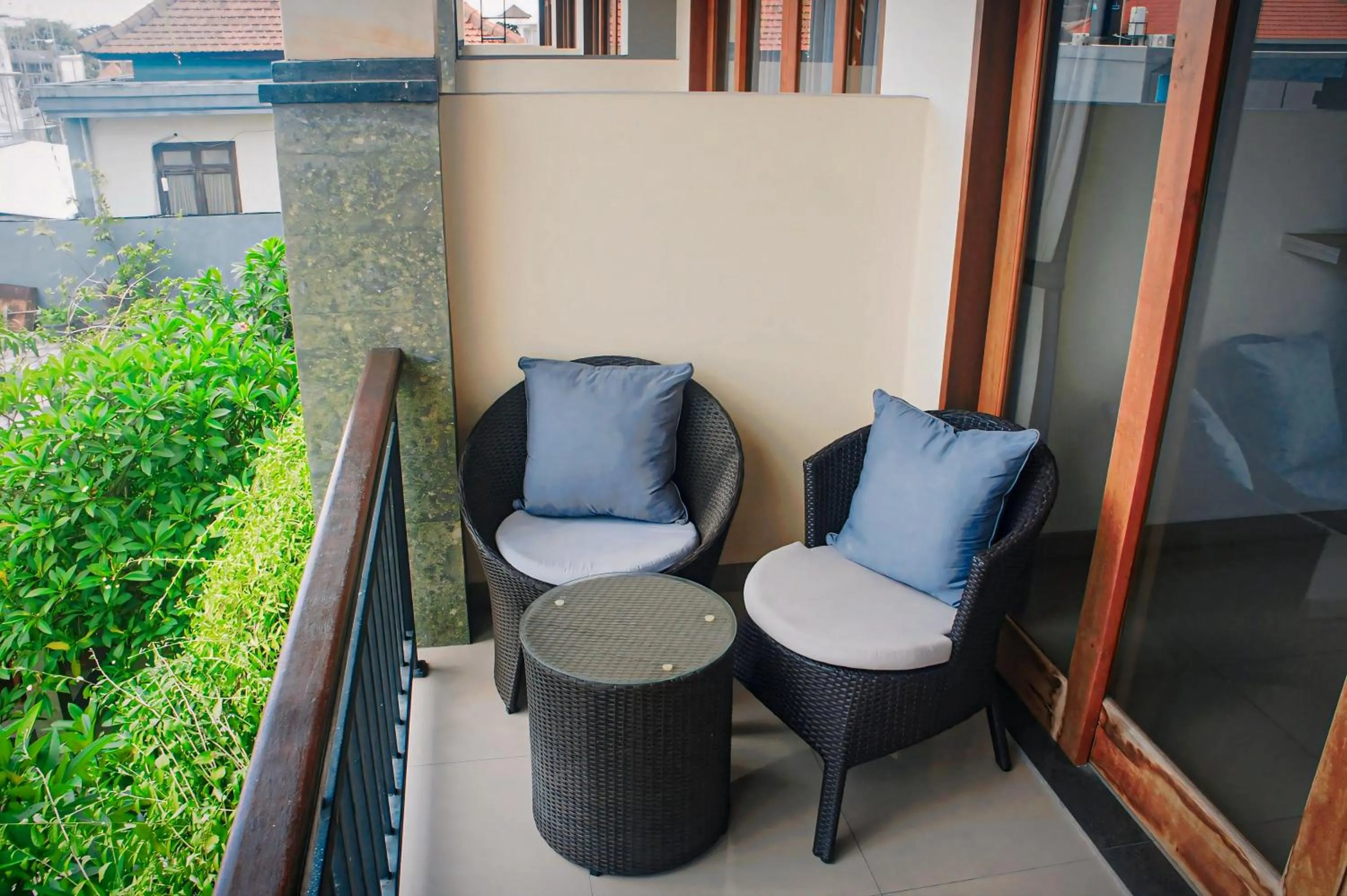 Seating area in D Sarian Seminyak