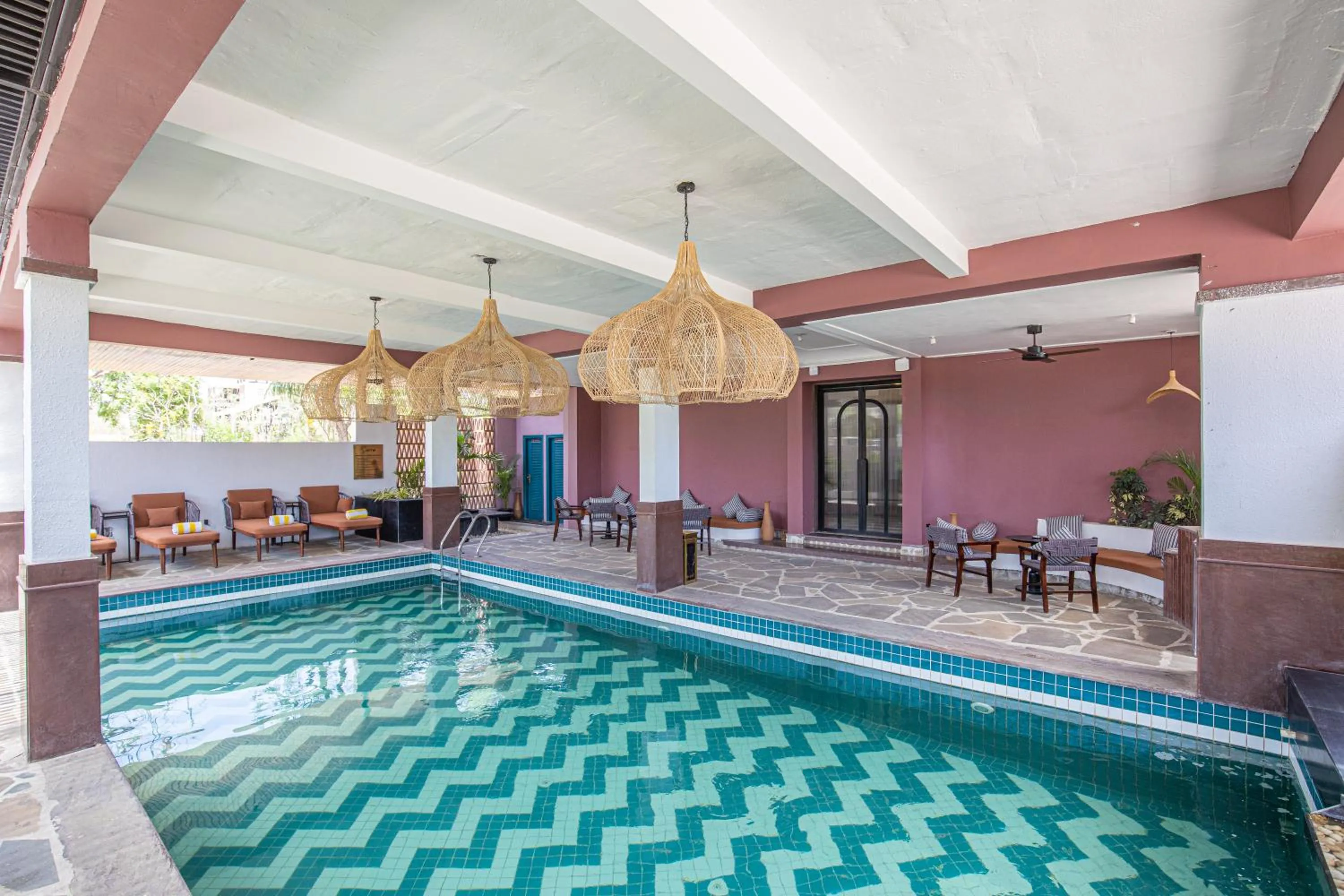 Swimming pool in The Sierra - By The Lake