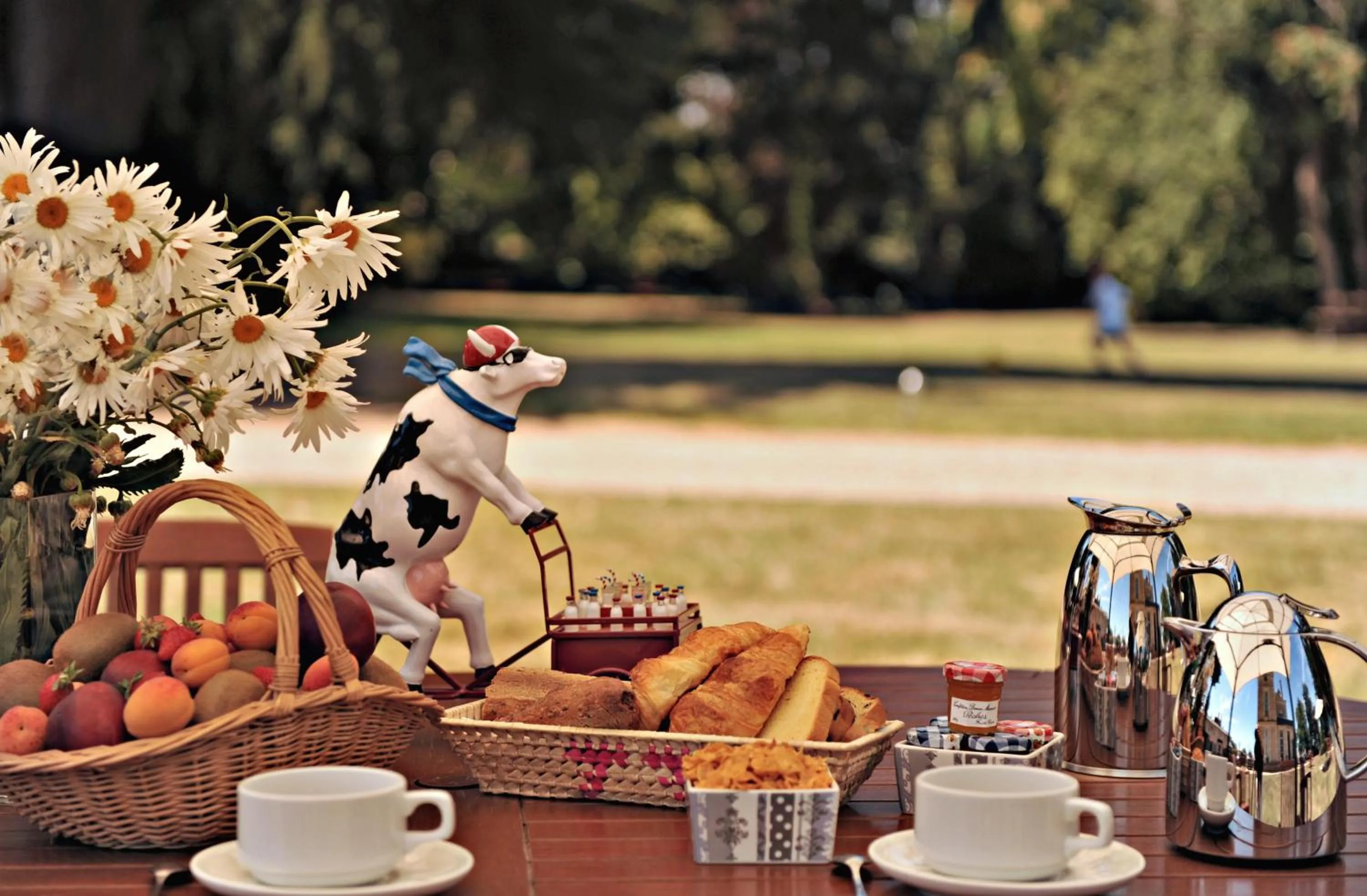 Garden in Logis Le Parc Hotel & Spa