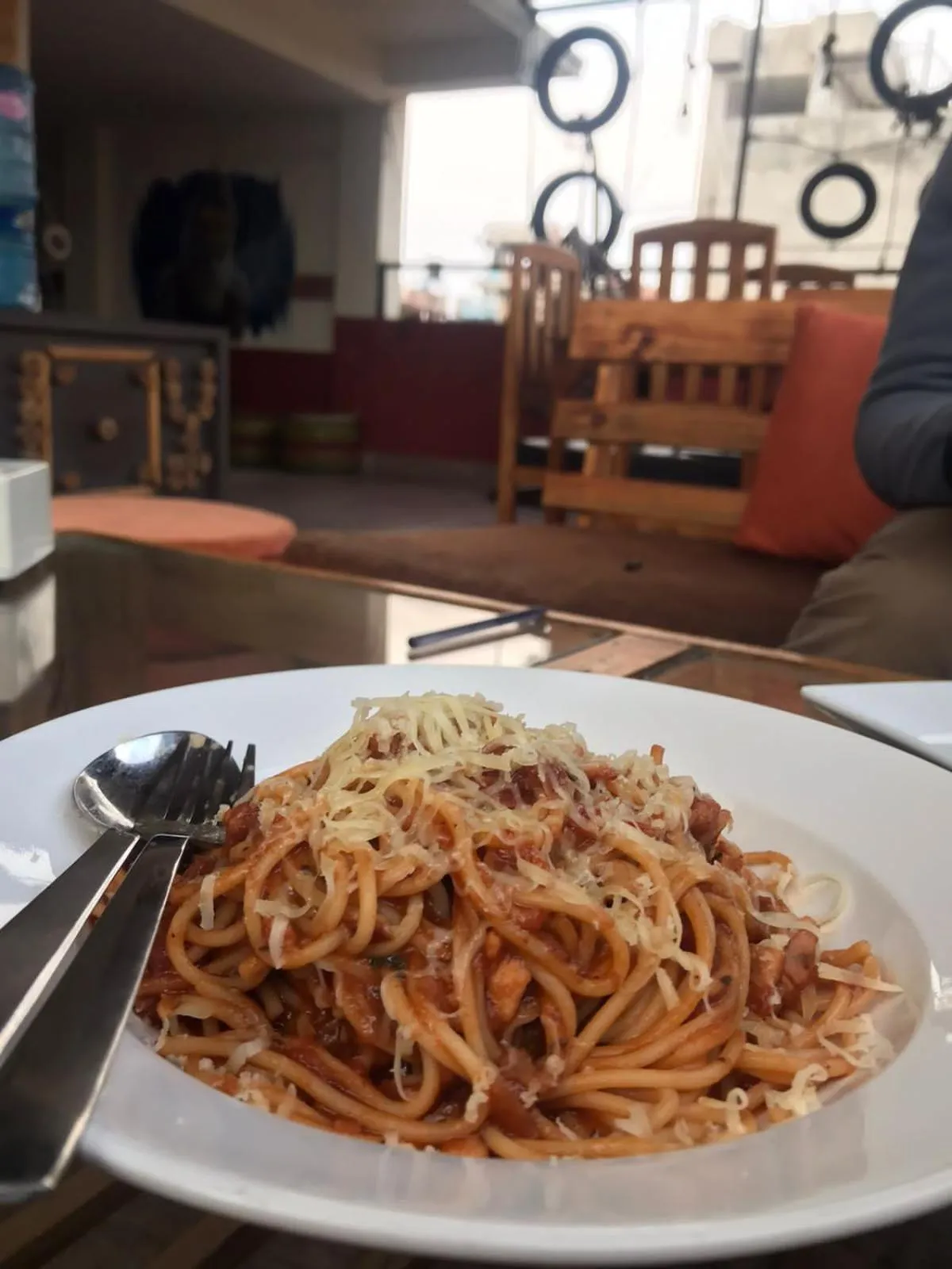 Restaurant/places to eat in Holiday Hostel