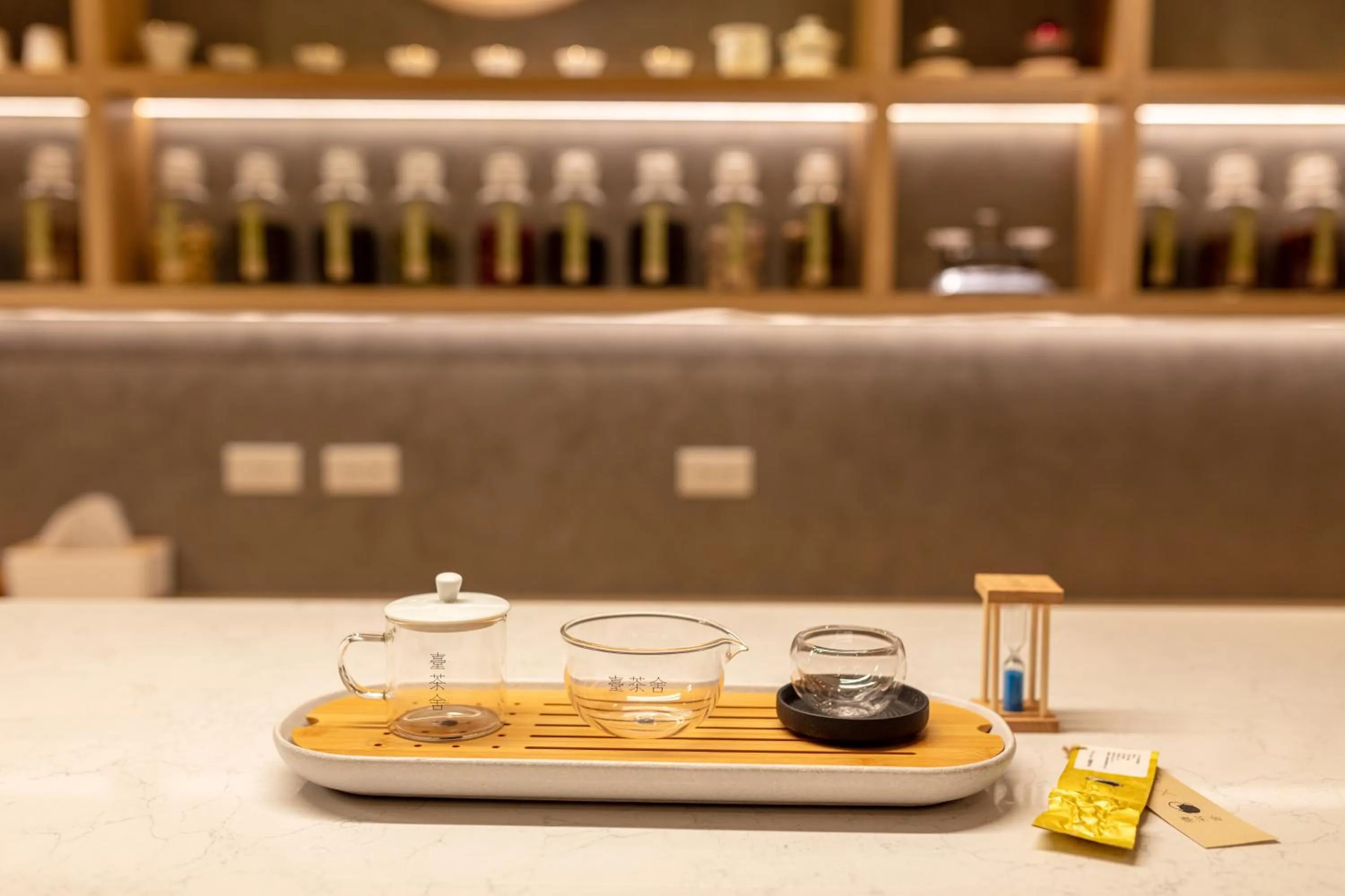 Lounge or bar in CHO Stay Capsule Hotel-Taoyuan Airport T2