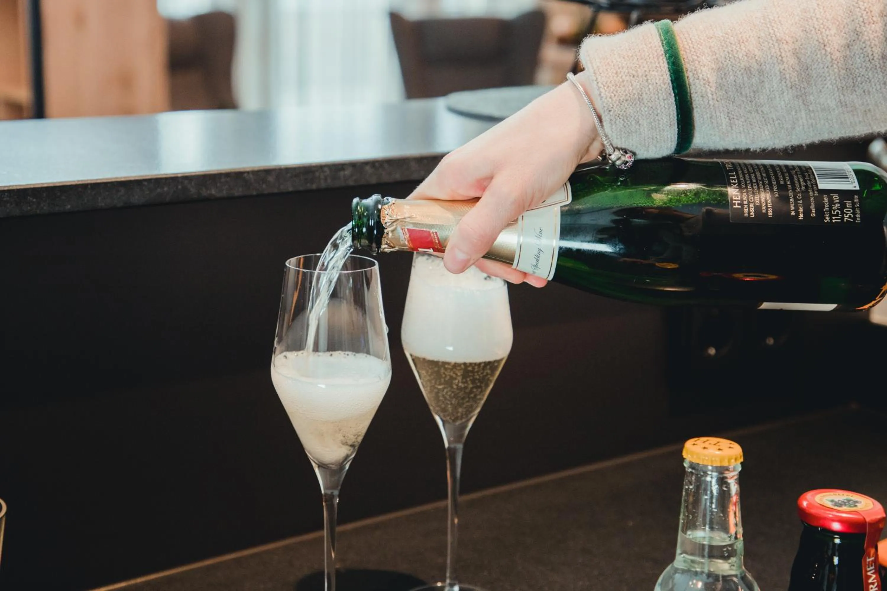 Lounge or bar in Tillga Glück - 4 stars