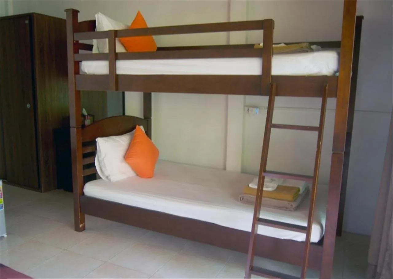 bunk bed, Bed in Chareena Garden
