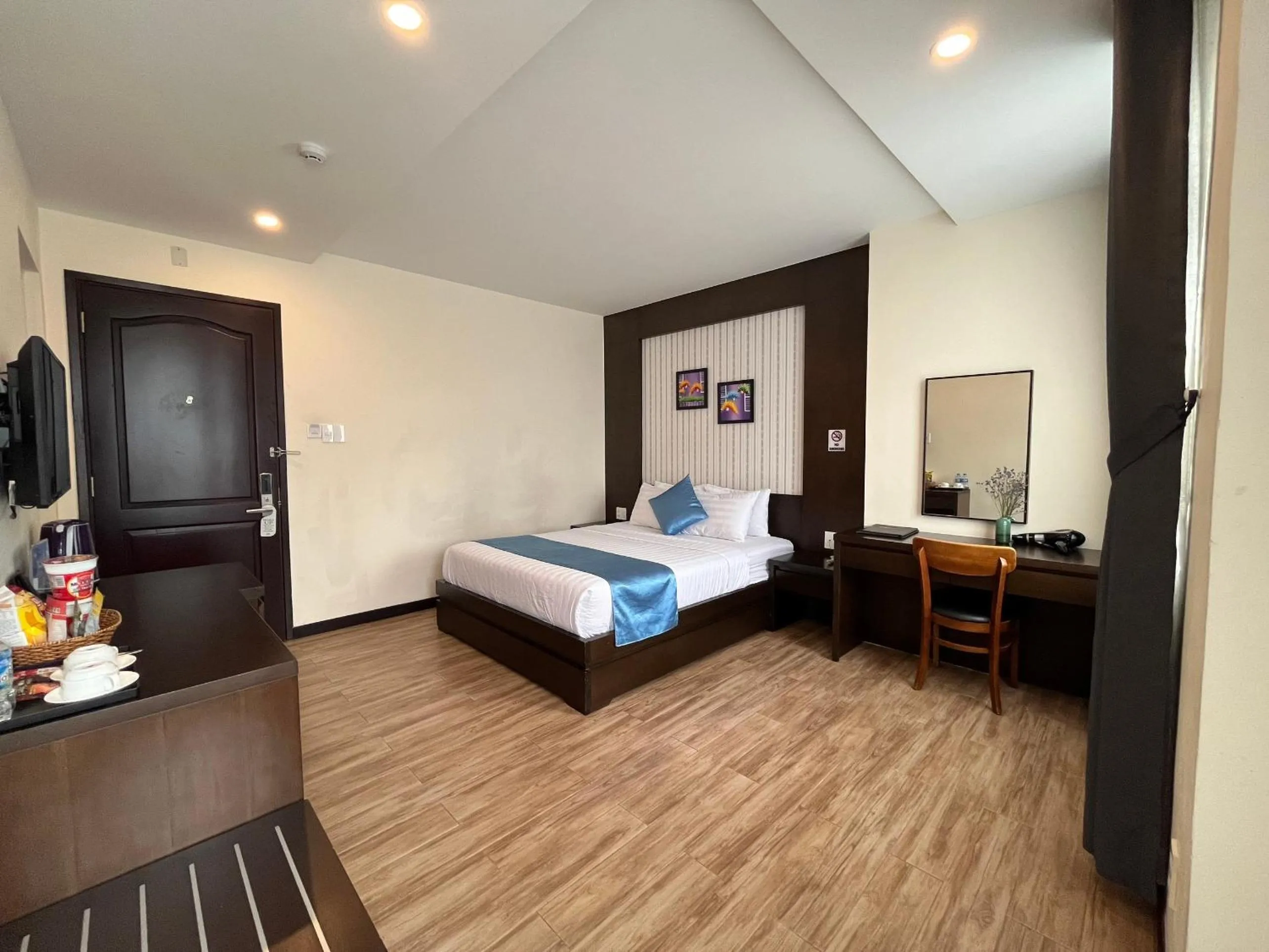 Bed in Thien Ly Hotel - Da Lat Center