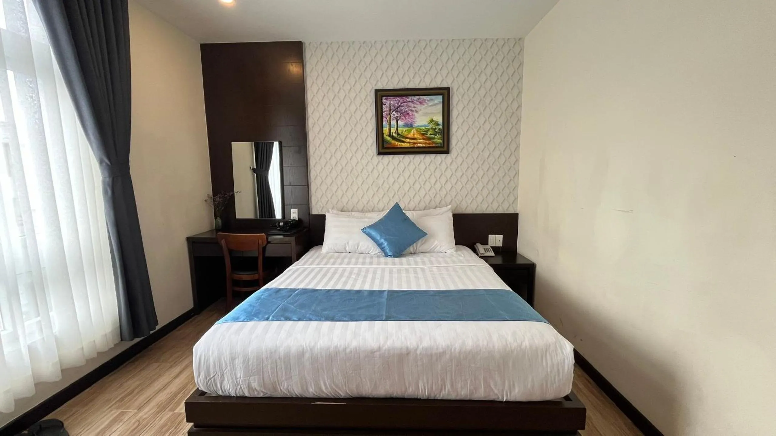 Bed in Thien Ly Hotel - Da Lat Center