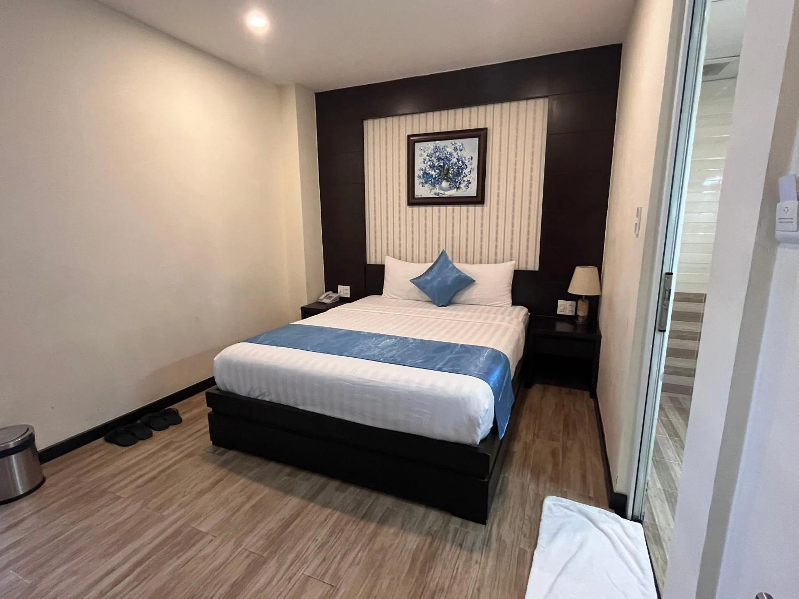 Bed in Thien Ly Hotel - Da Lat Center