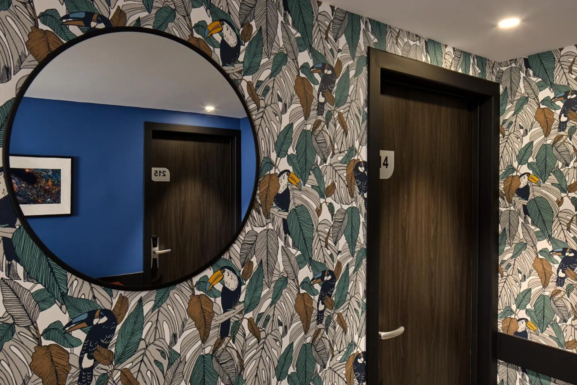 Decorative detail in Les Nomades Beaune