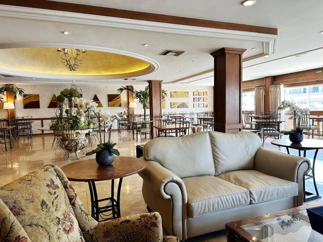 Restaurant/places to eat in Fresno Galerias