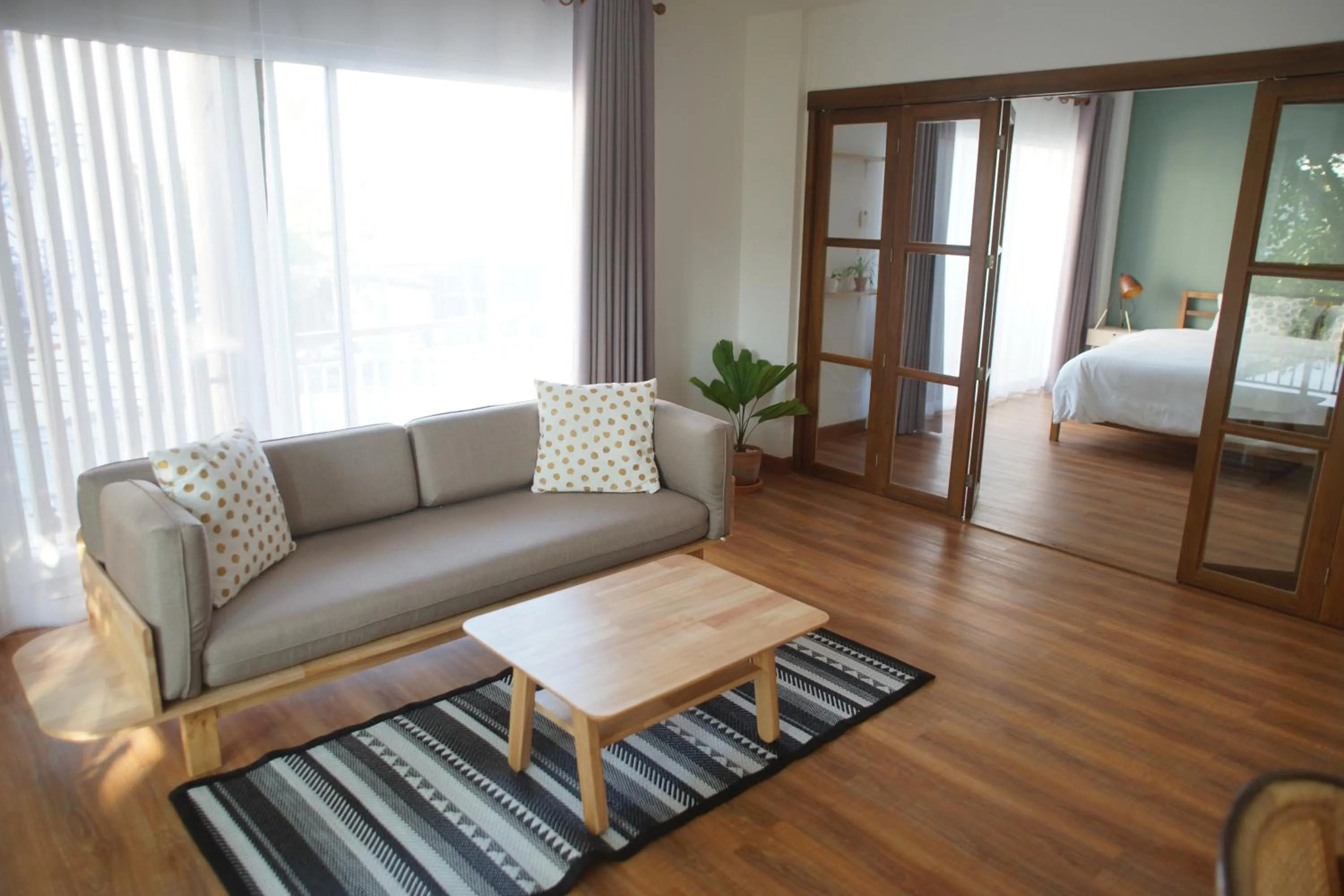 Living room, Bed in Breadfruit