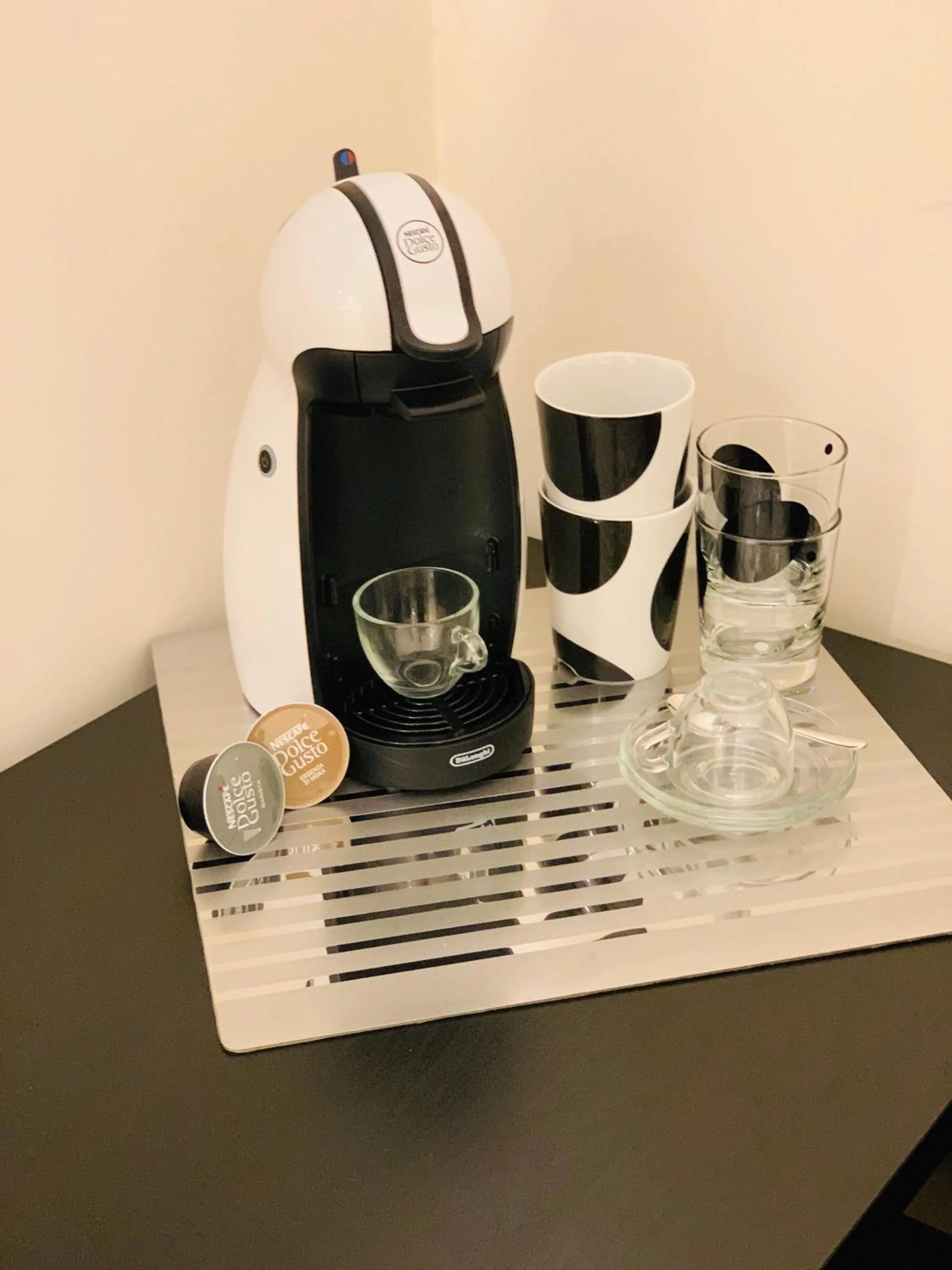 Coffee/tea facilities in Simon's Guest House Rome