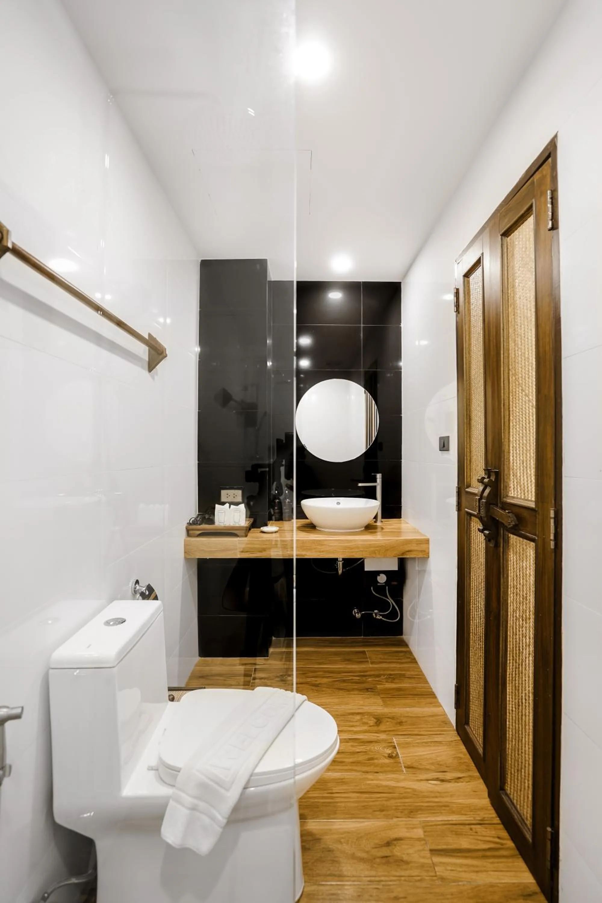 Toilet in Paraiso Hotel Chiangmai