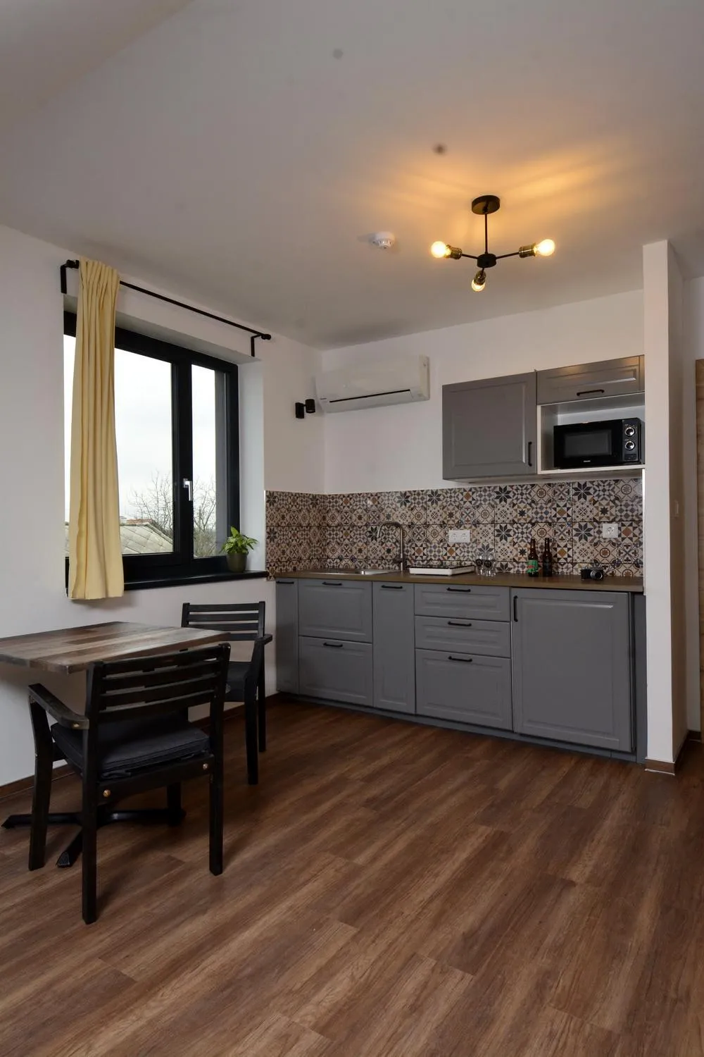 Kitchen or kitchenette in Ludwig Hotel