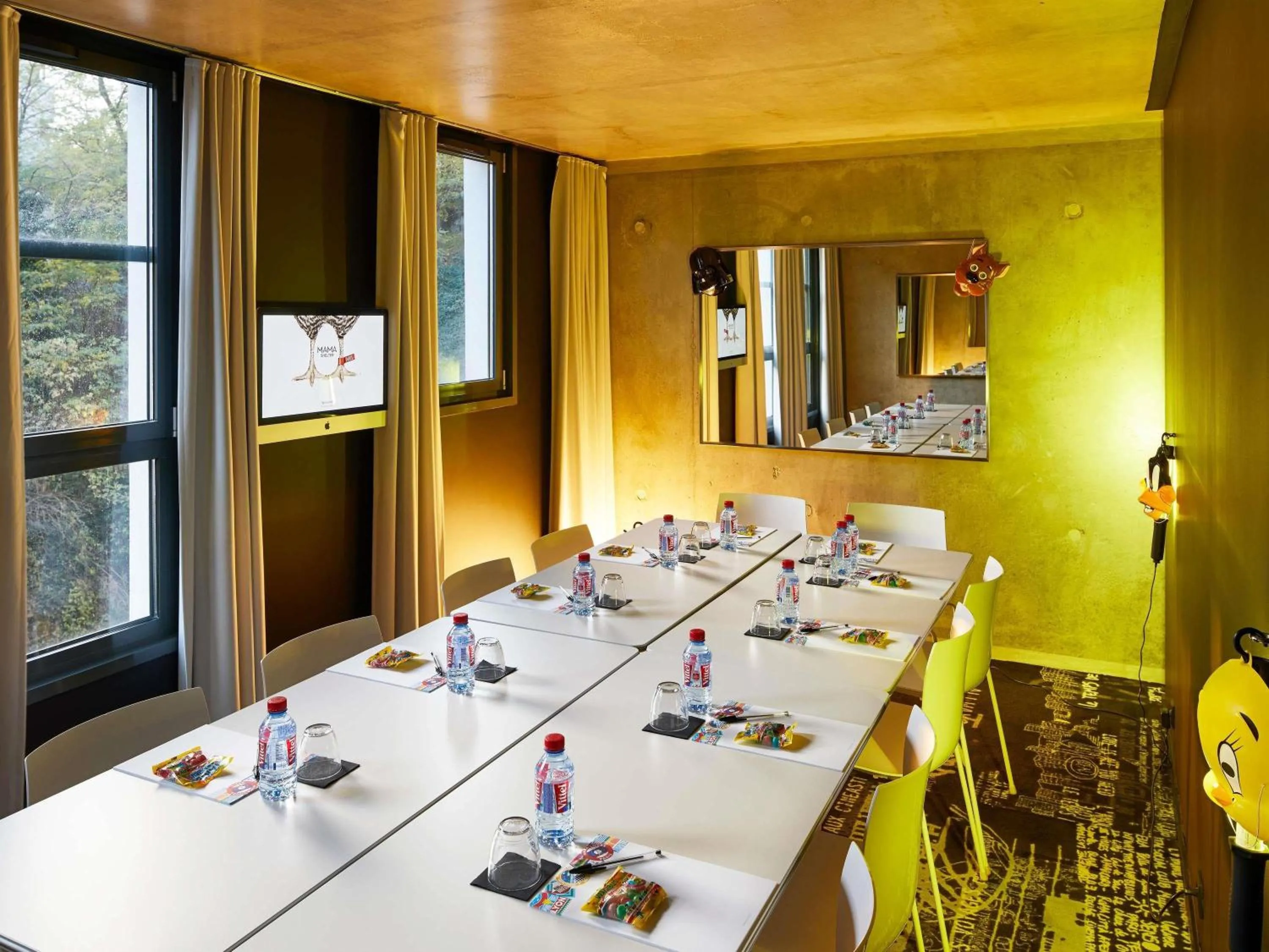 Meeting/conference room in Mama Shelter Paris East