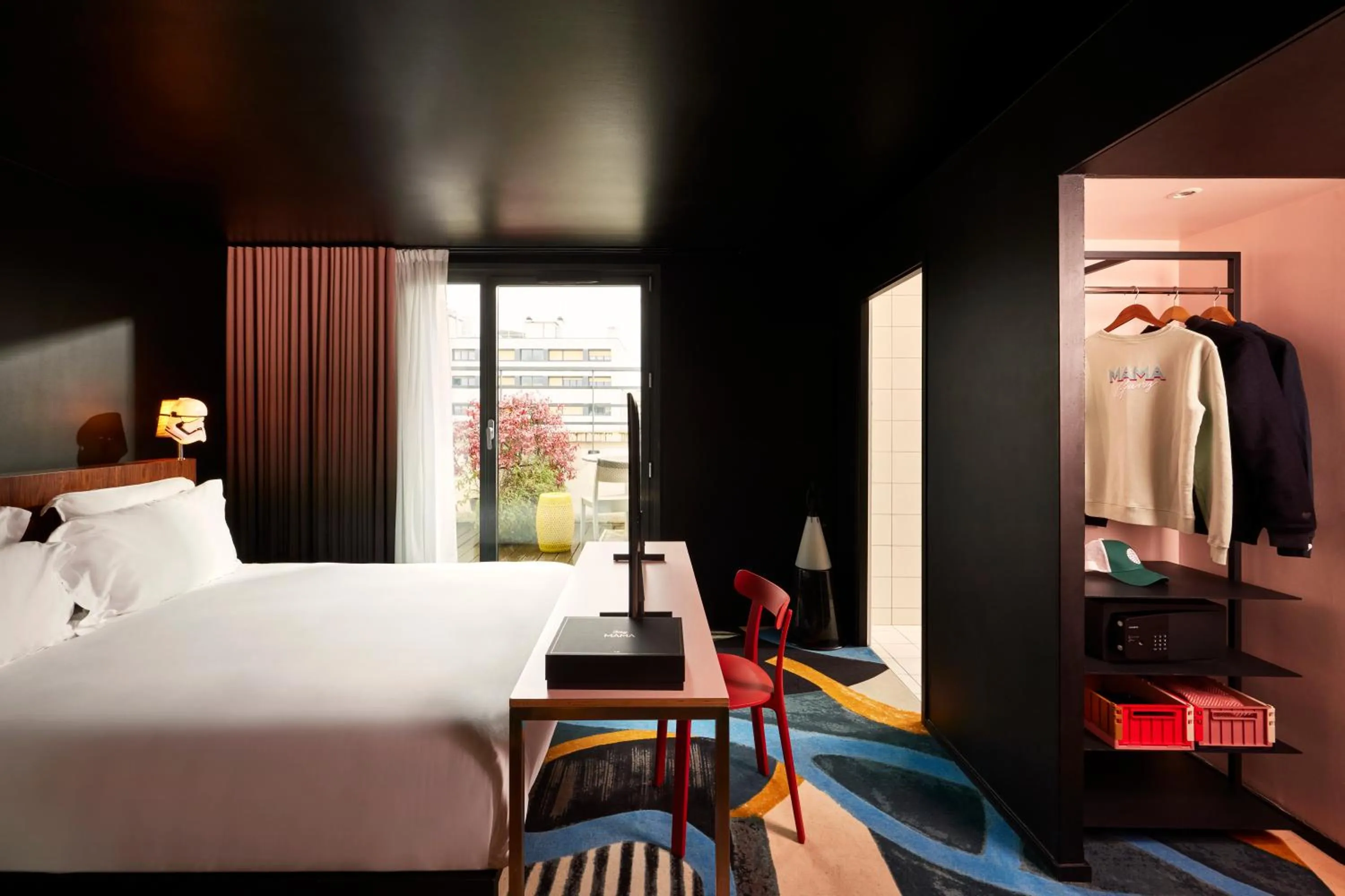 Bedroom, Bed in Mama Shelter Paris East