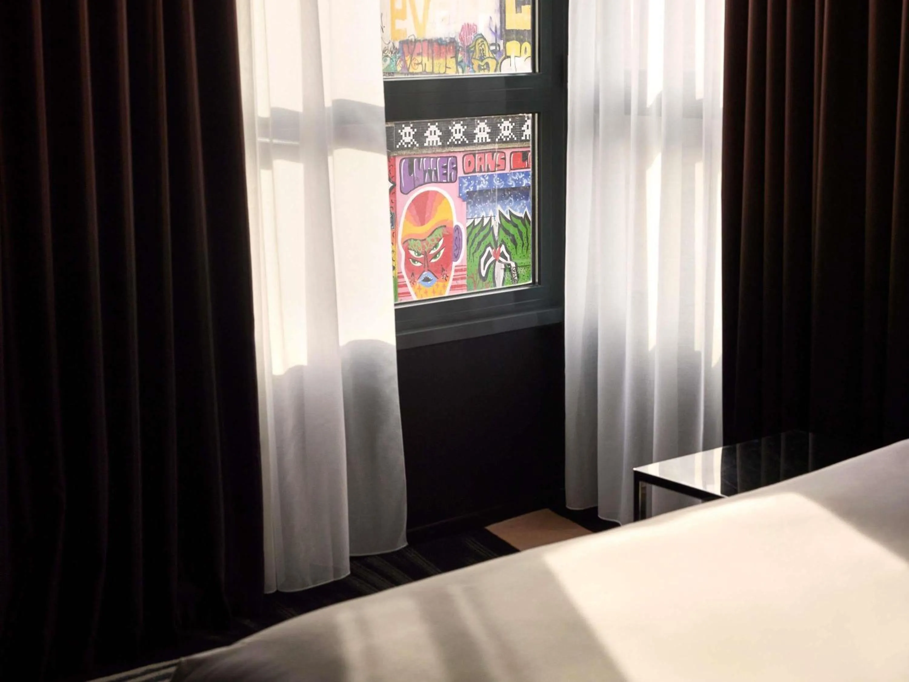 Bedroom, Bed in Mama Shelter Paris East