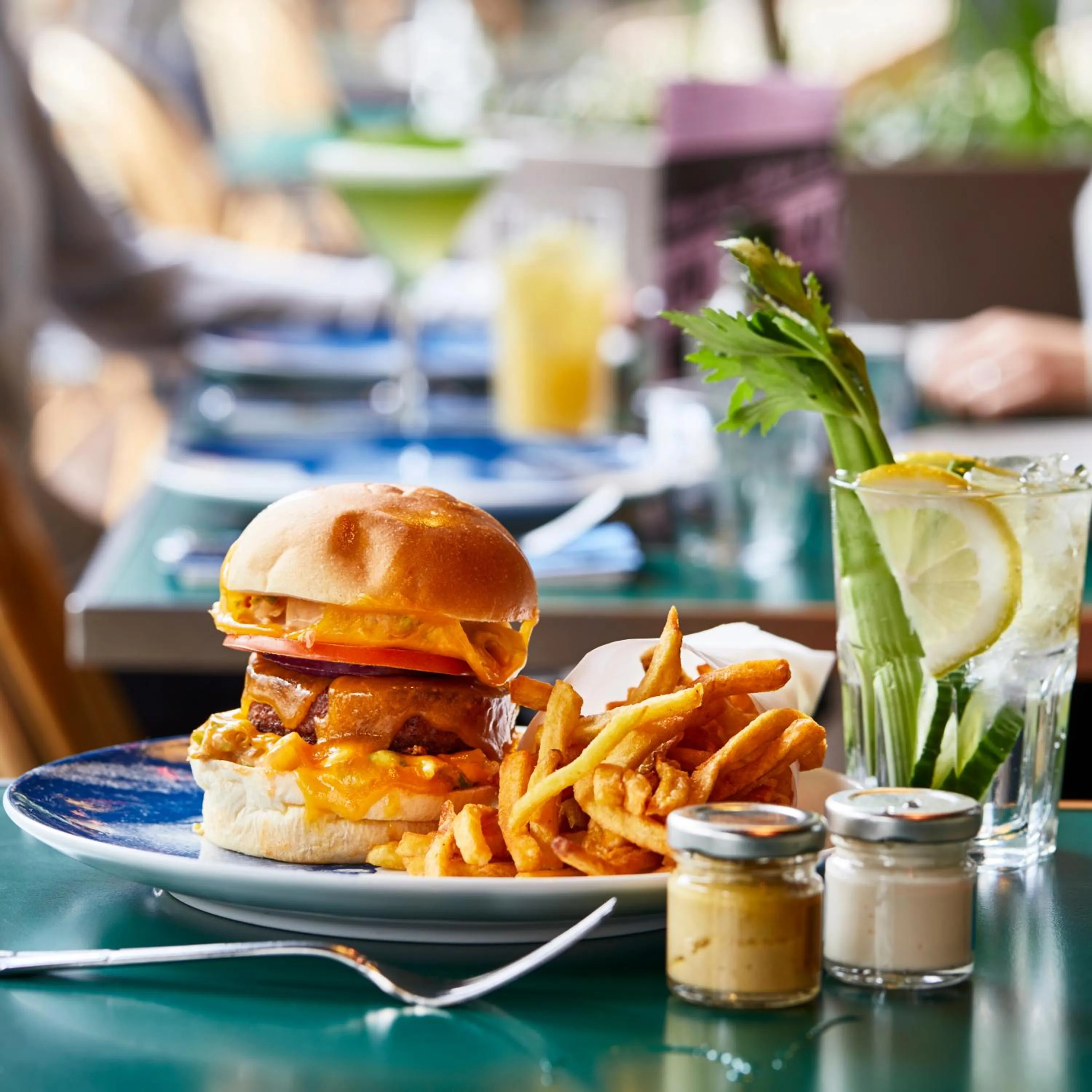 Restaurant/places to eat in Mama Shelter Paris East