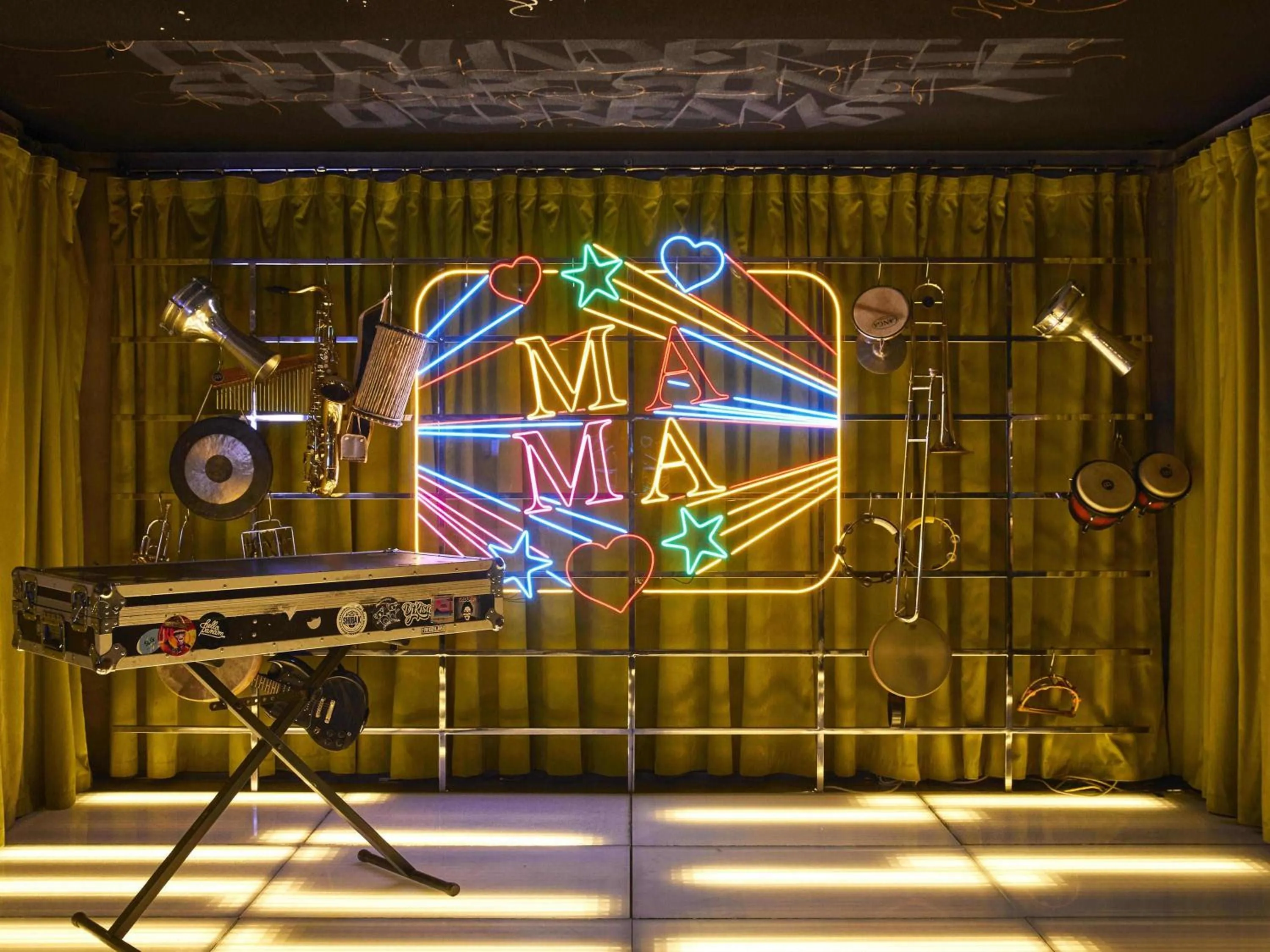 Lounge or bar in Mama Shelter Paris East